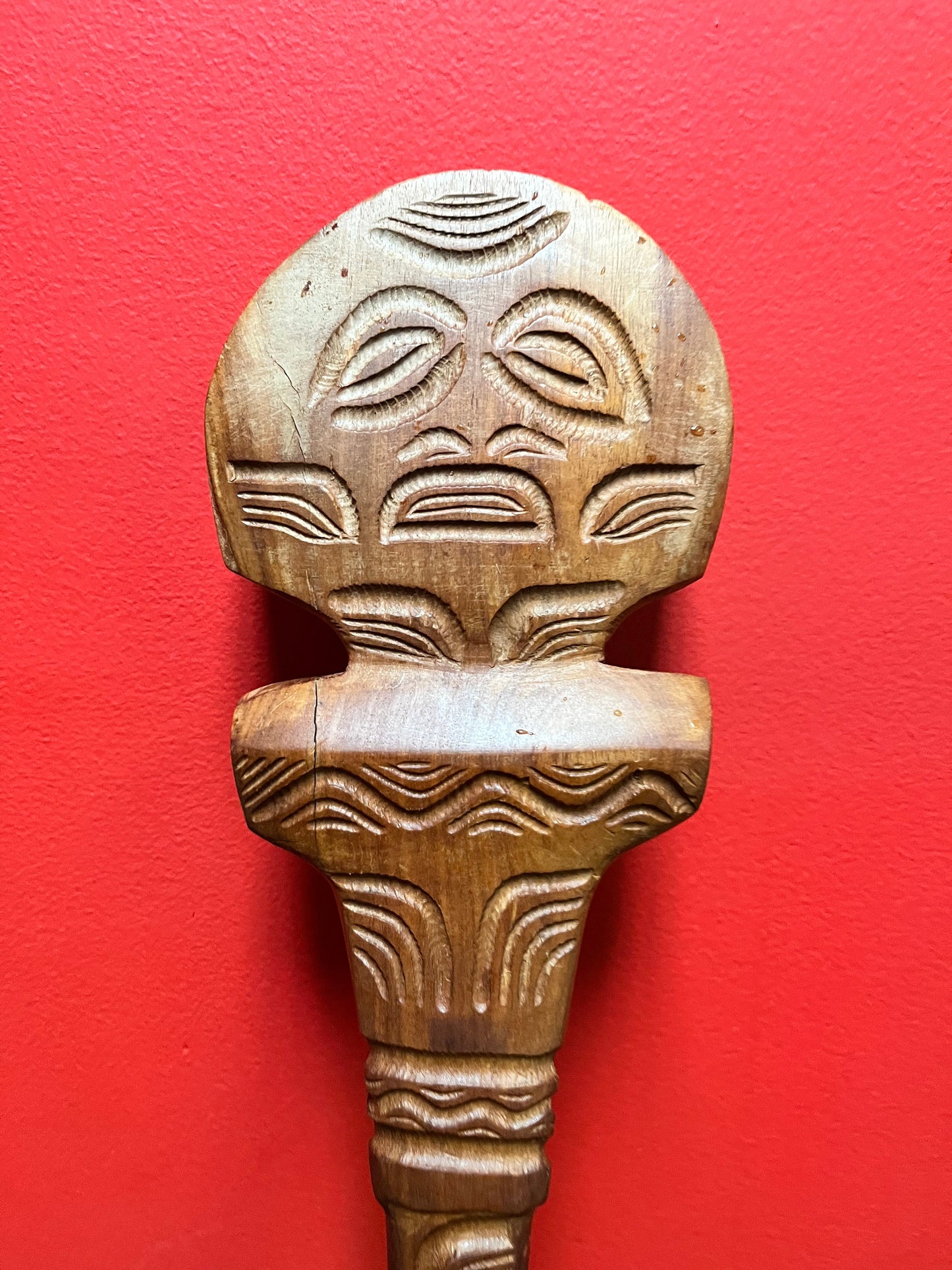 Unusual 18 inch long authentic vintage oceanic ceremonial club