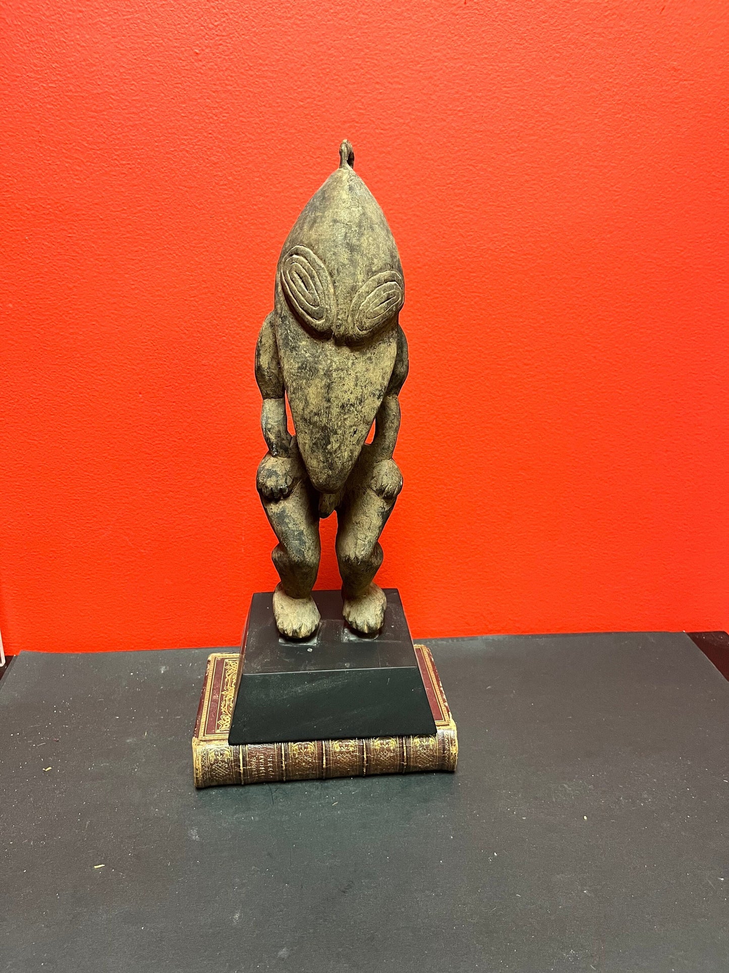 Very rare museum quality 14 inch tall Papua New Guinea 19th century statue on stand  wonderful look and patina