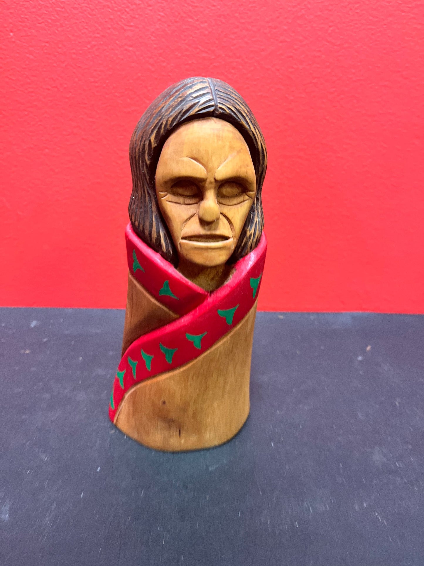 Fabulous and Unusual Indigenous first nations pacific northwest coast, signed 7 inch high statue of an indigenous person - wow wow