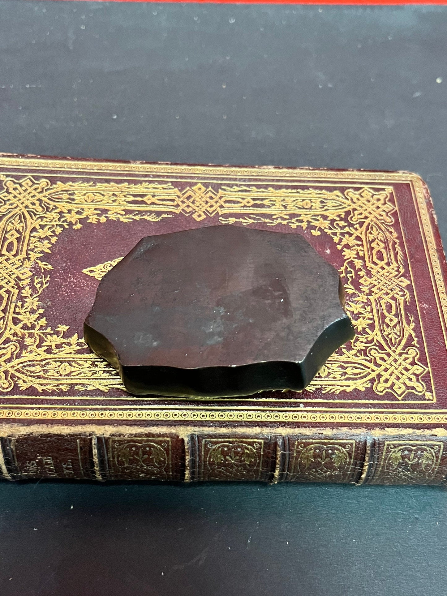 Sensational ming dynasty Chinese bronze figural ink dropper  museum quality rare piece