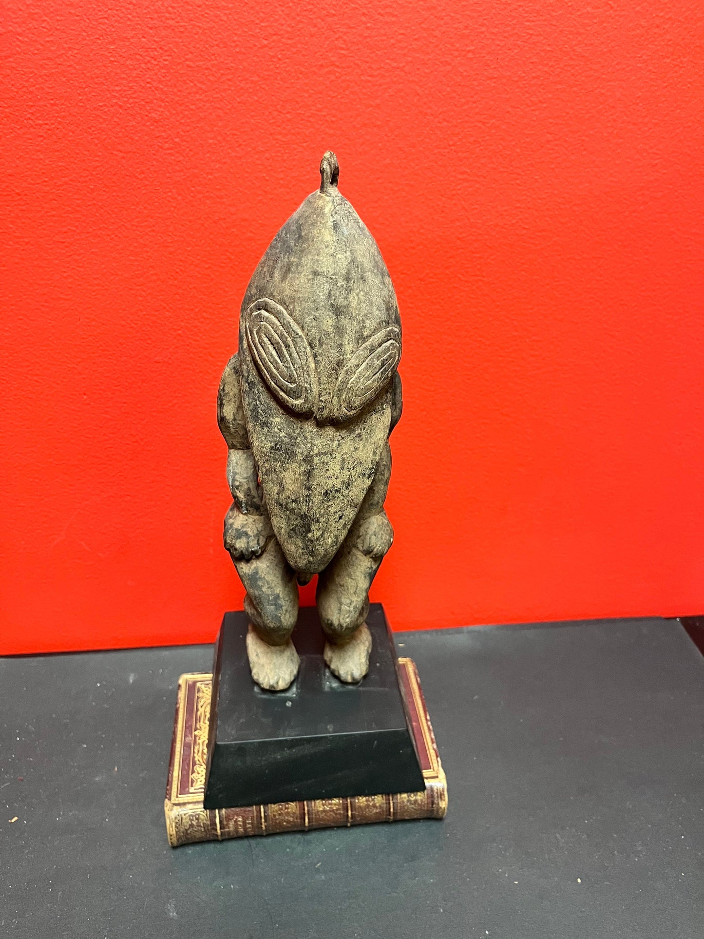 Very rare museum quality 14 inch tall Papua New Guinea 19th century statue on stand  wonderful look and patina