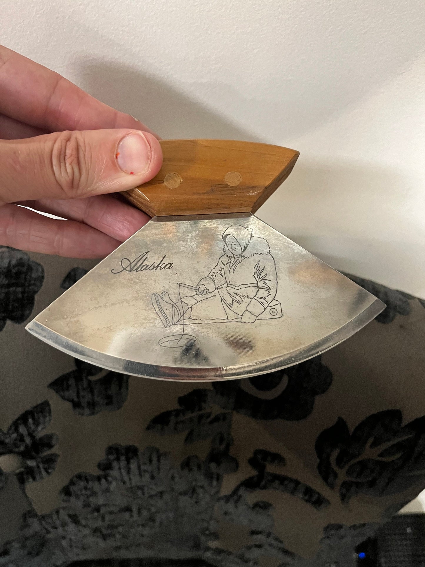 6 x 4 inches high Alaskan animal skinning tool