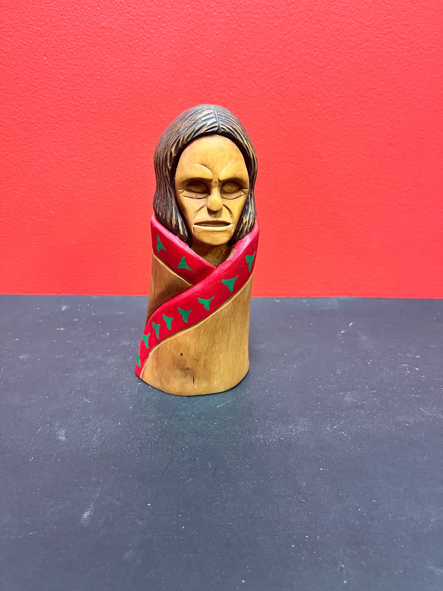 Fabulous and Unusual Indigenous first nations pacific northwest coast, signed 7 inch high statue of an indigenous person - wow wow