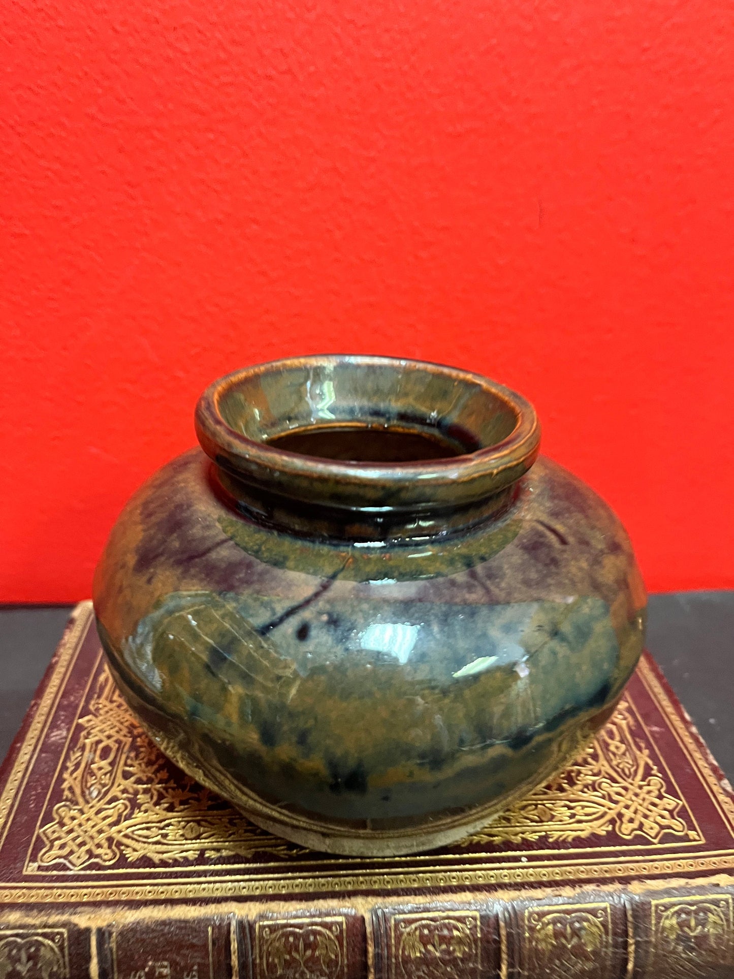 Rare Chinese authentic 4 inch high song dynasty pot / vase  wonderful glaze  museum quality