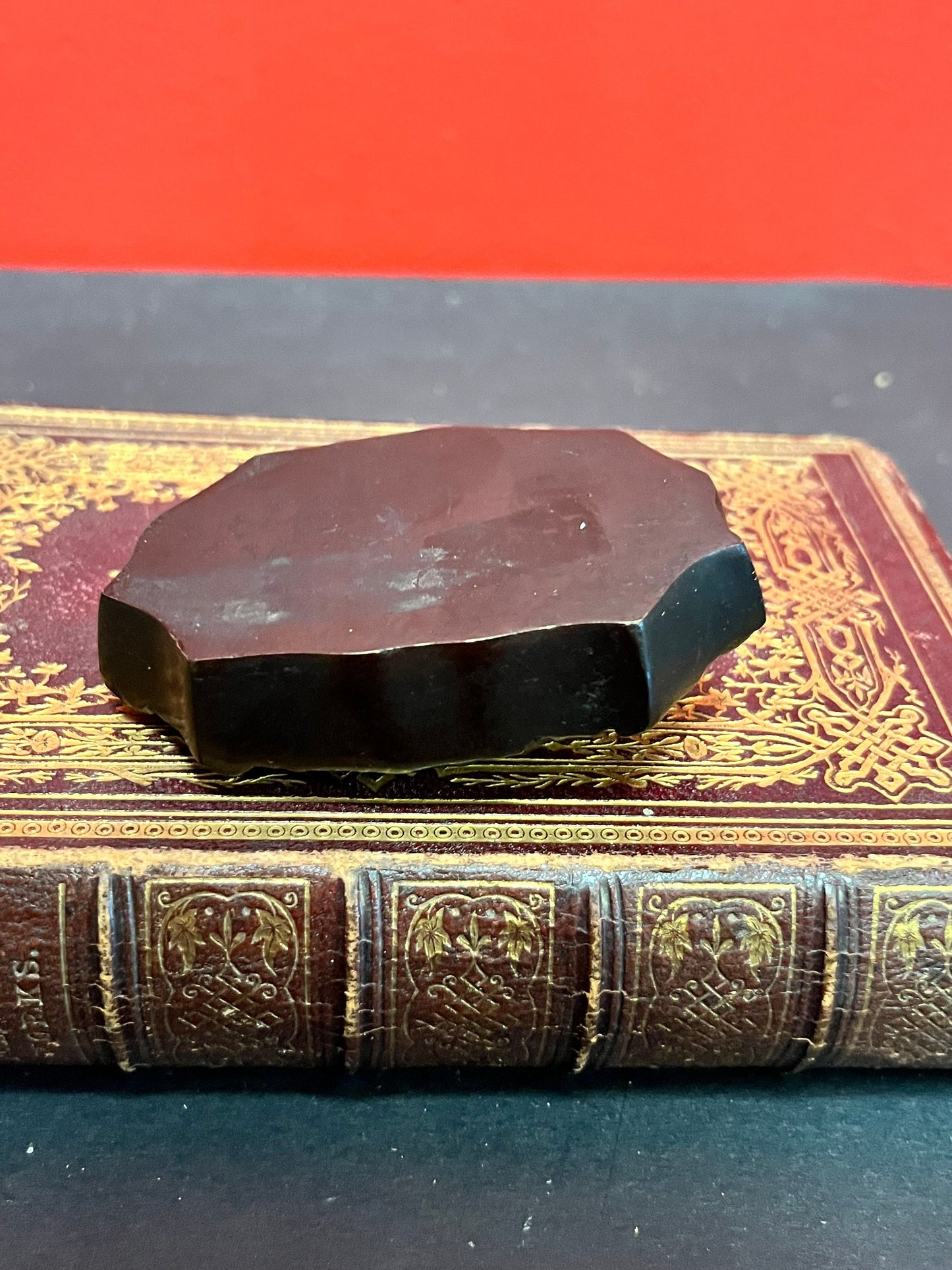 Sensational ming dynasty Chinese bronze figural ink dropper  museum quality rare piece