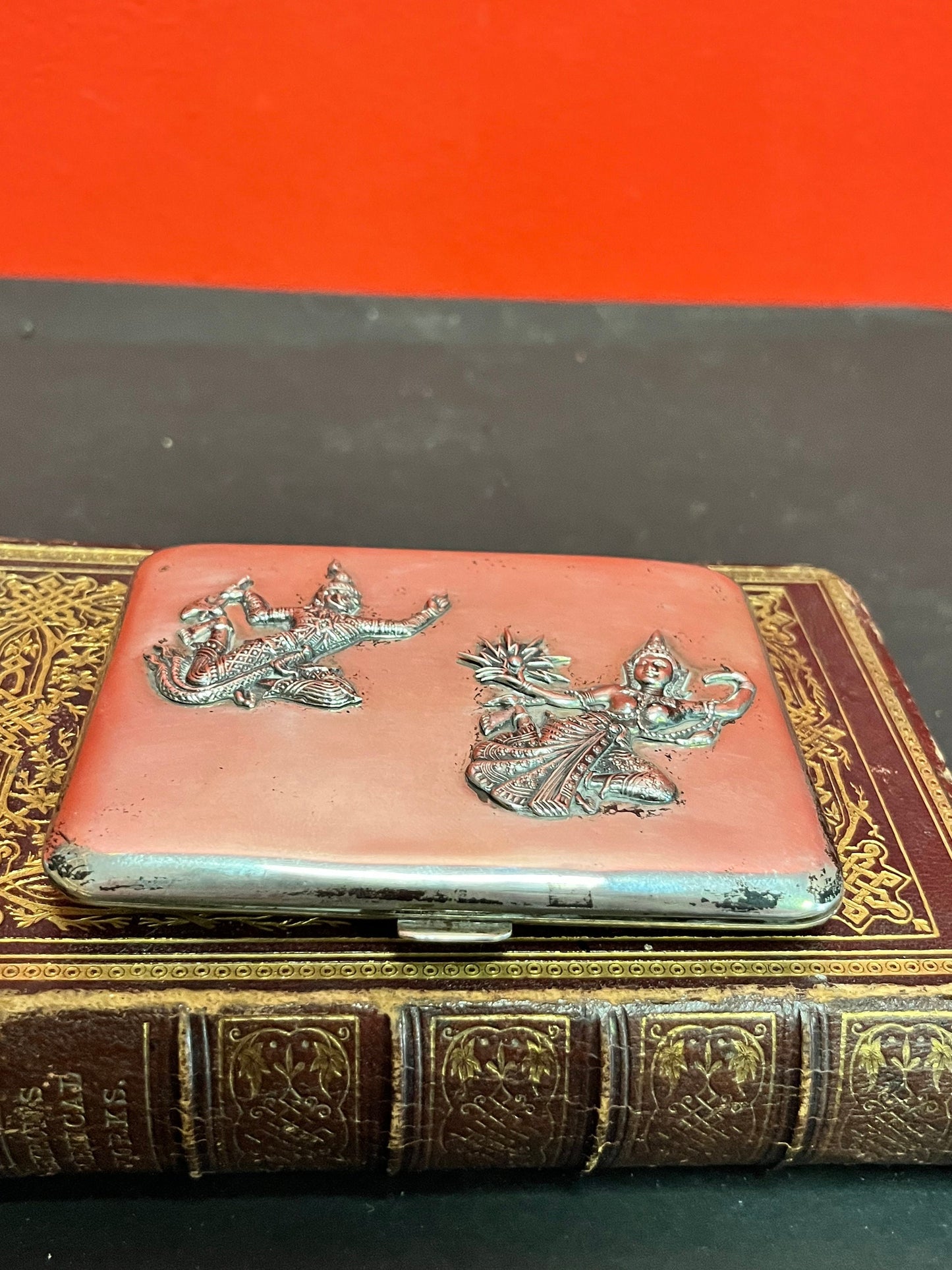 4 x 3 solid sterling Siam marked cigarette case in perfect condition  heavy and perfect for business cards