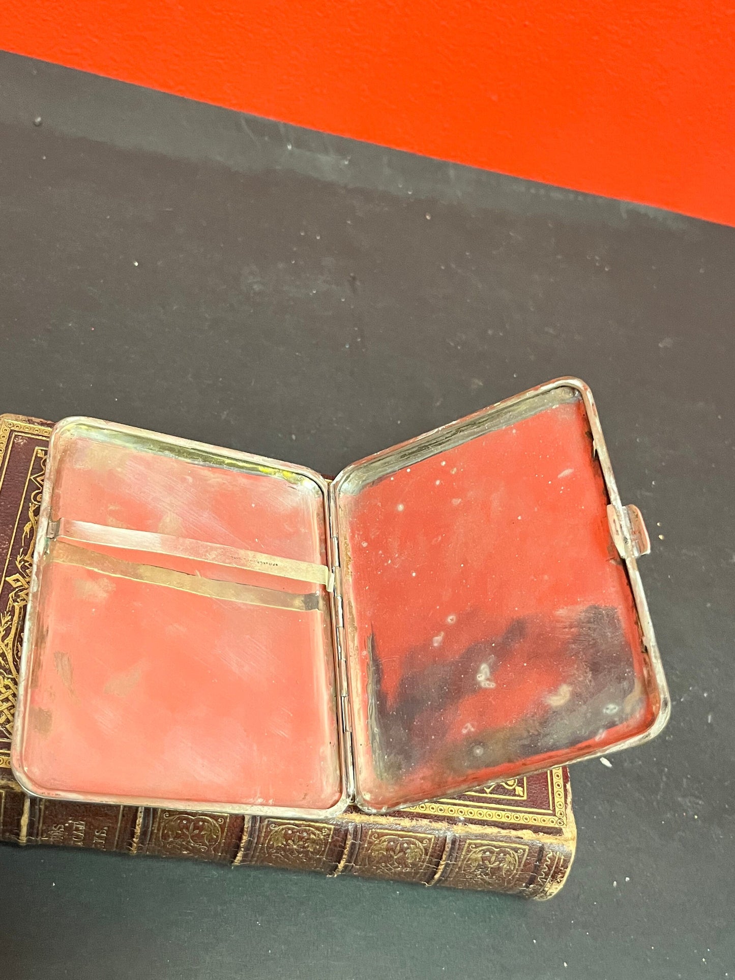 4 x 3 solid sterling Siam marked cigarette case in perfect condition  heavy and perfect for business cards