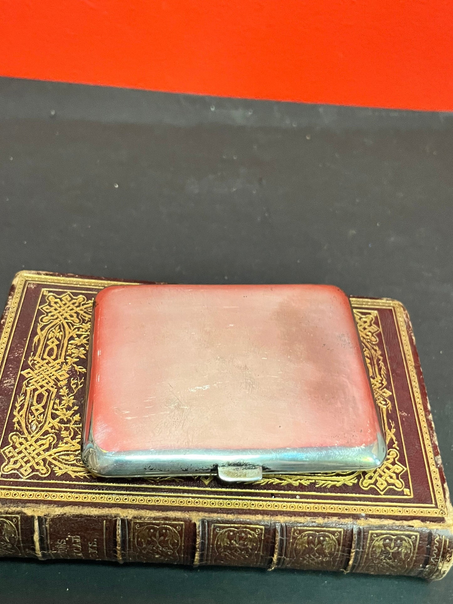 4 x 3 solid sterling Siam marked cigarette case in perfect condition  heavy and perfect for business cards