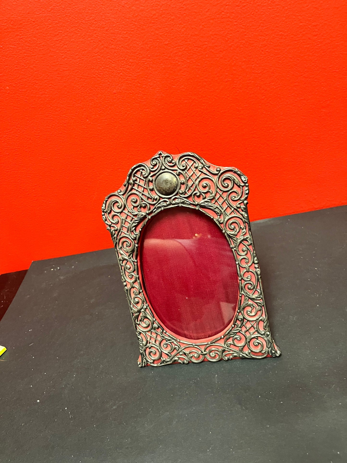 Stunning antique English sterling frame  9 x 6 to fit a 4 x 6 picture wonderful detail