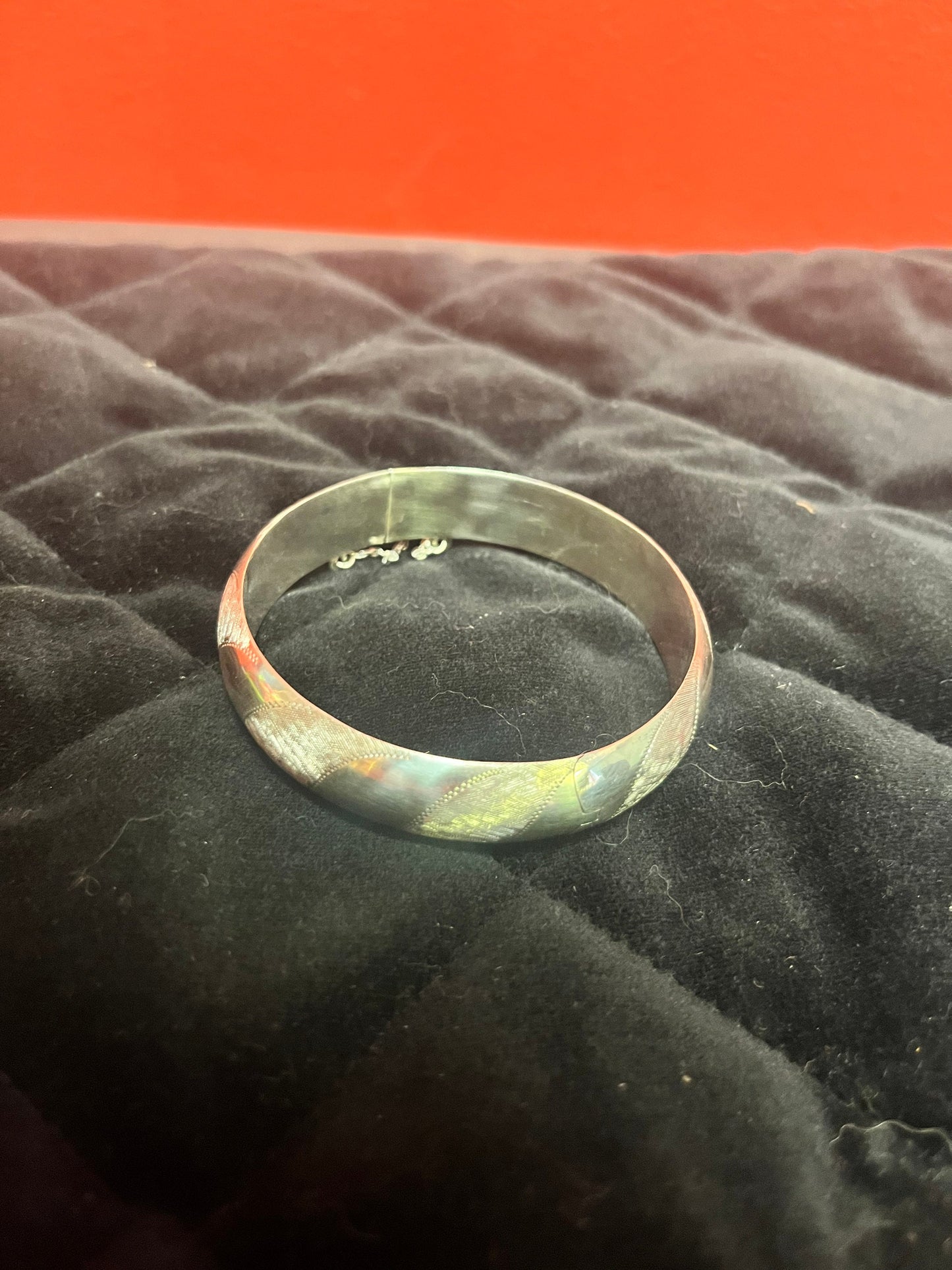 4 inch wide lovely sterling silver 925 bangle  bracelet with lovely detail  the best