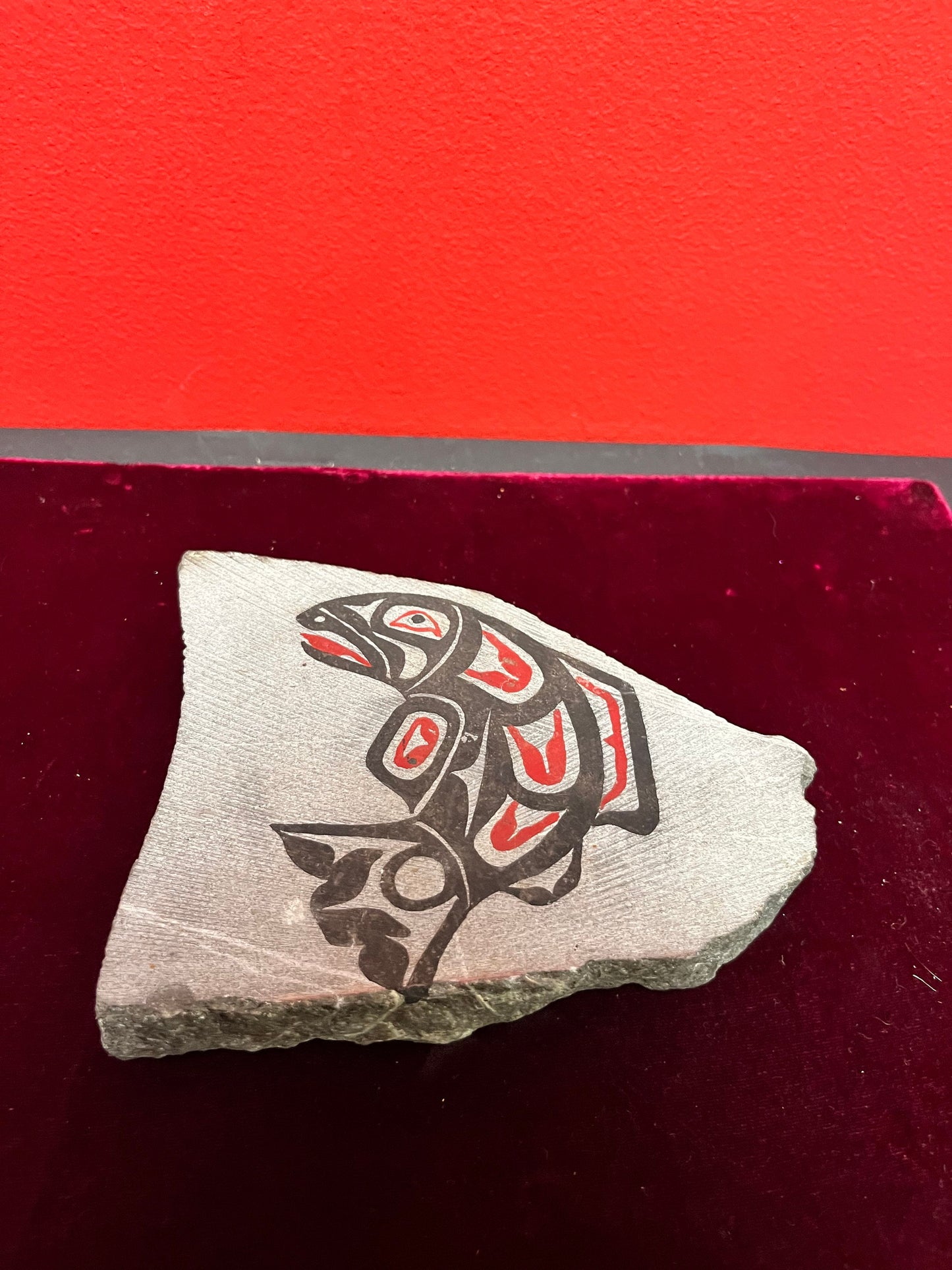 Fantastic indigenous first nations pacific northwest coast signed 6 inch painted rock  really cool  jumping fish