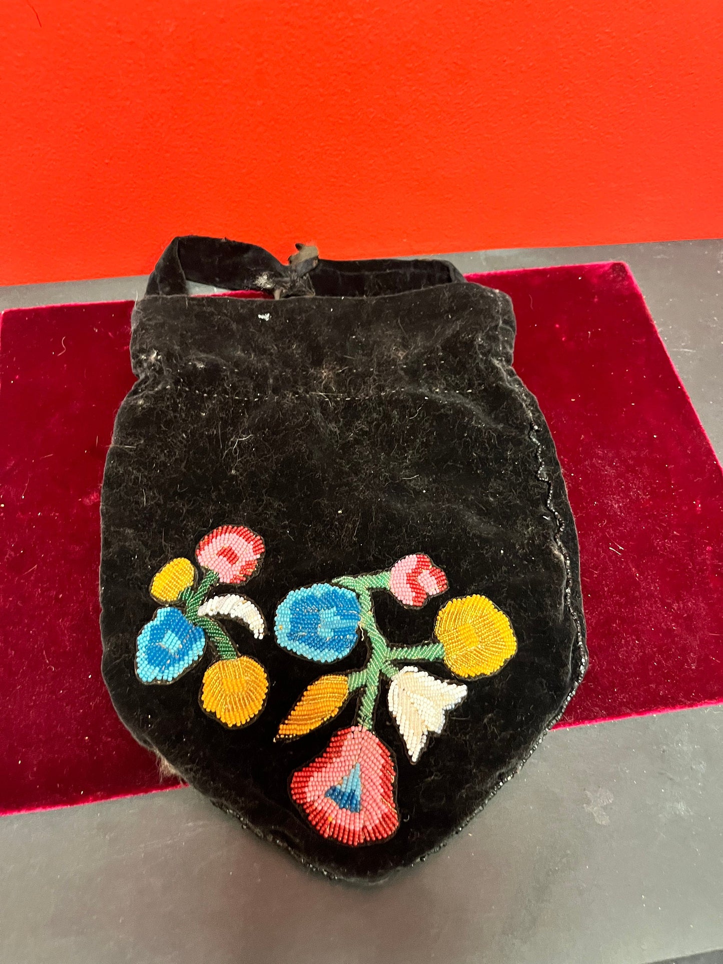 Lovely 14 inch long indigenous first nations velvet bag with beading  antique beauty  hunt and gather  wow - great condition