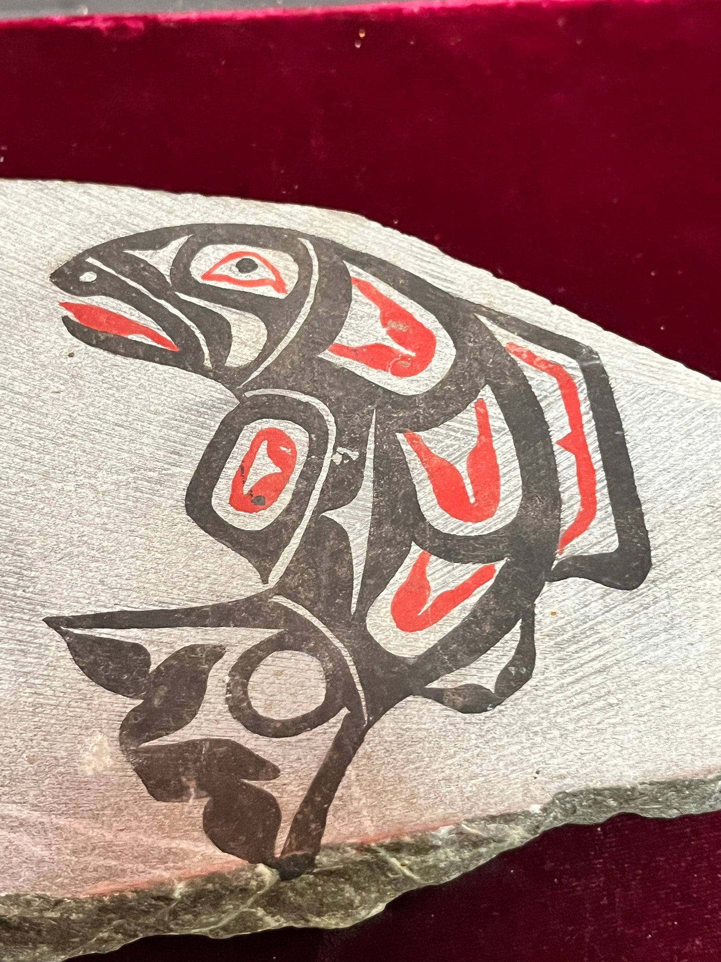 Fantastic indigenous first nations pacific northwest coast signed 6 inch painted rock  really cool  jumping fish