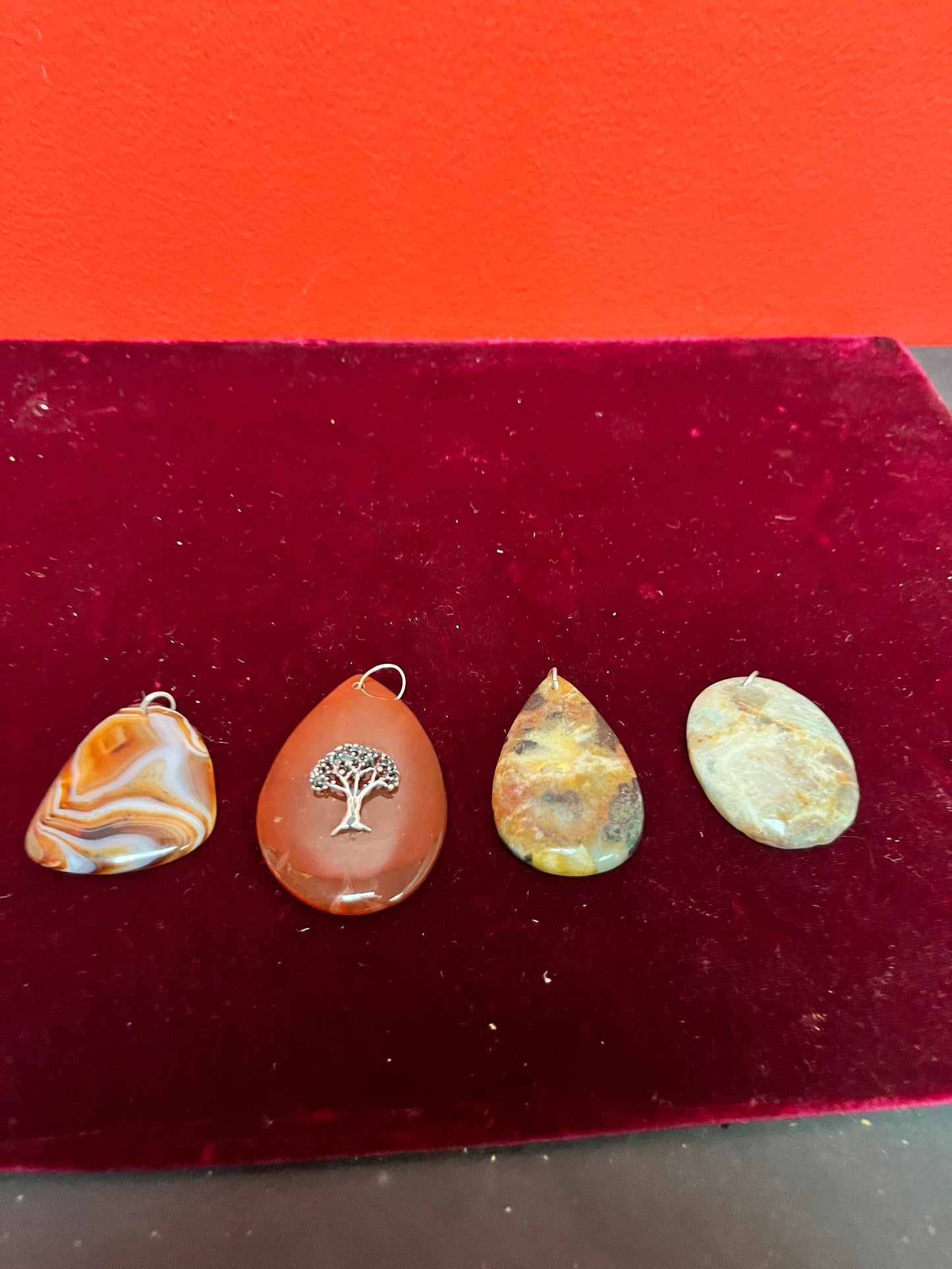 Small collection of lovely pendants   great gifts or for resale