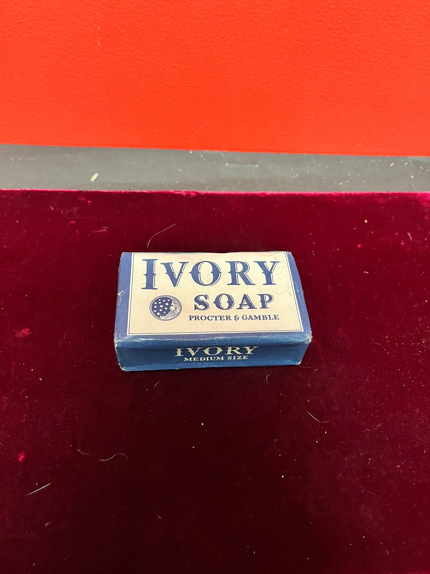 Authentic 1940s ivory soap   in original packaging and like new  4 x 2 1/2 x 1 high wow