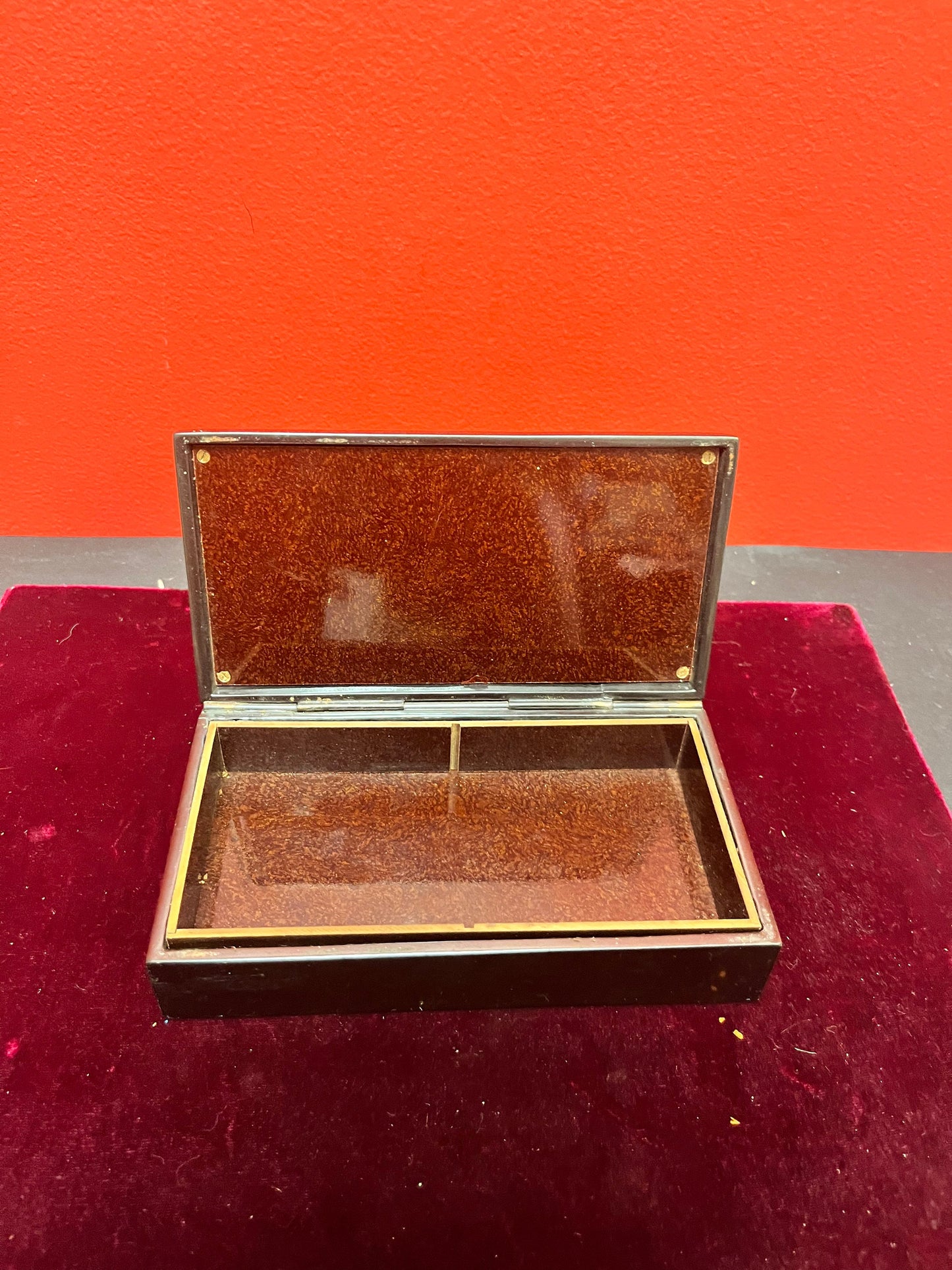 Stunning 6 x 3 x 2 high antique bronze signed Golf box  cigarettes or jewellery  golfers dream gift