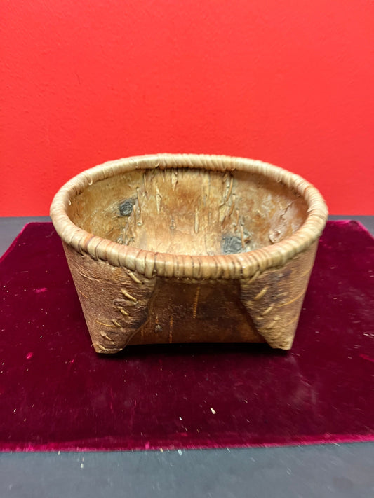 7 x 4 high indigenous, first nations eastern Canadian  birch bark basket  good value