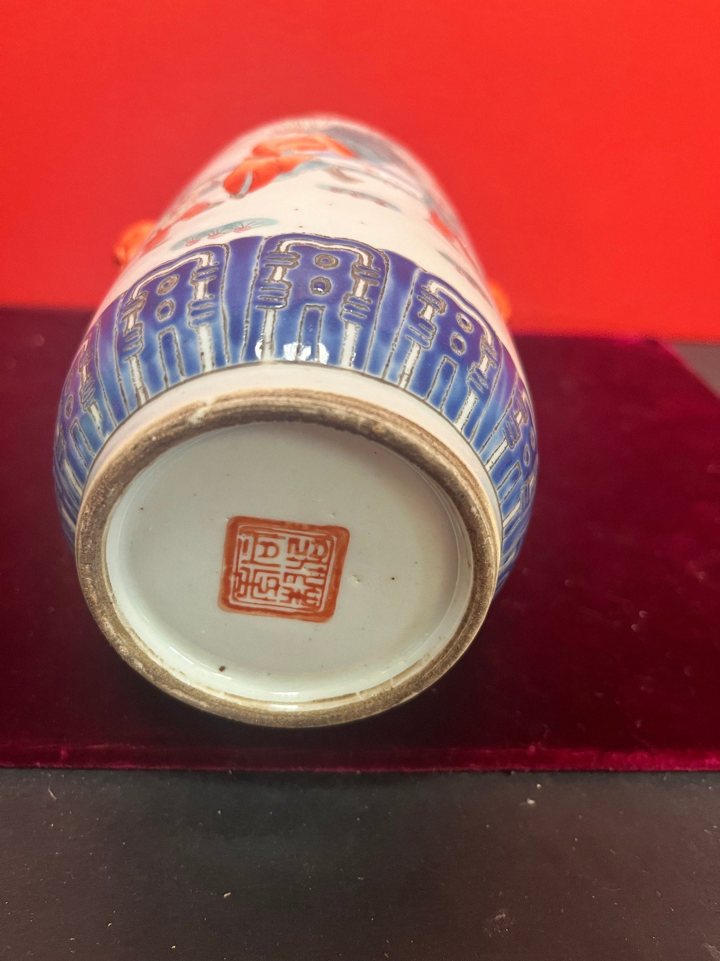 Stunning 10 inch antique Chinese 19 century signed handpainted porcelain vase  Stunning quality