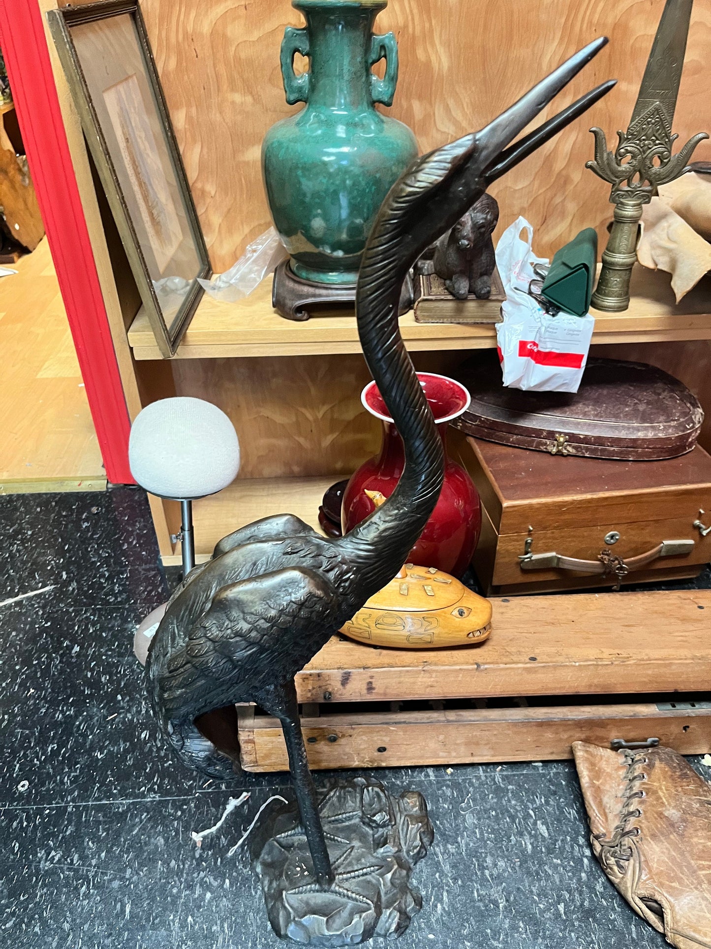 Fabulous bronze 28 inch tall Herron  Asian beauty lovely look and patina