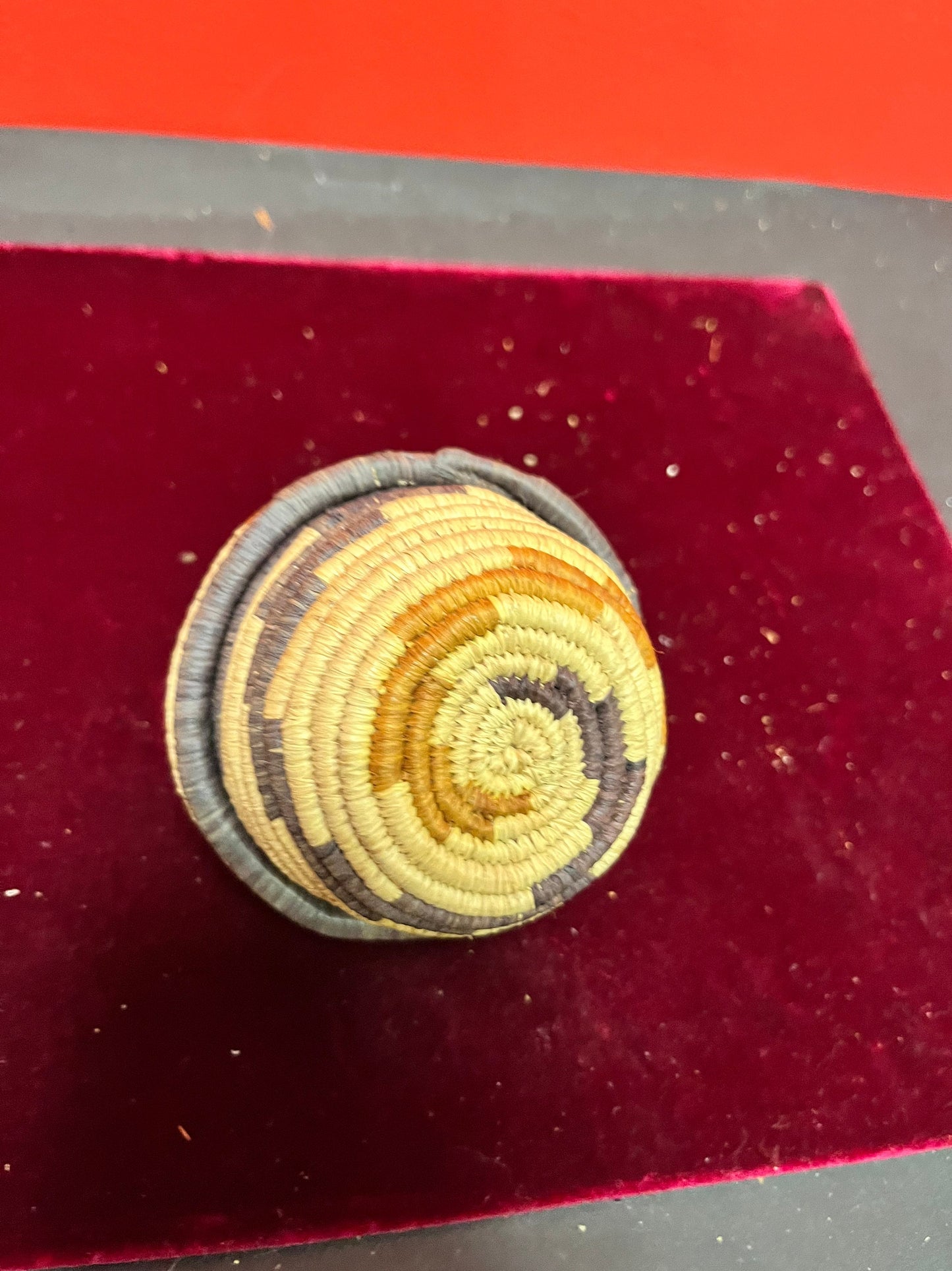 A  4 inch high Navajo southwestern woven lidded basket fabulous condition