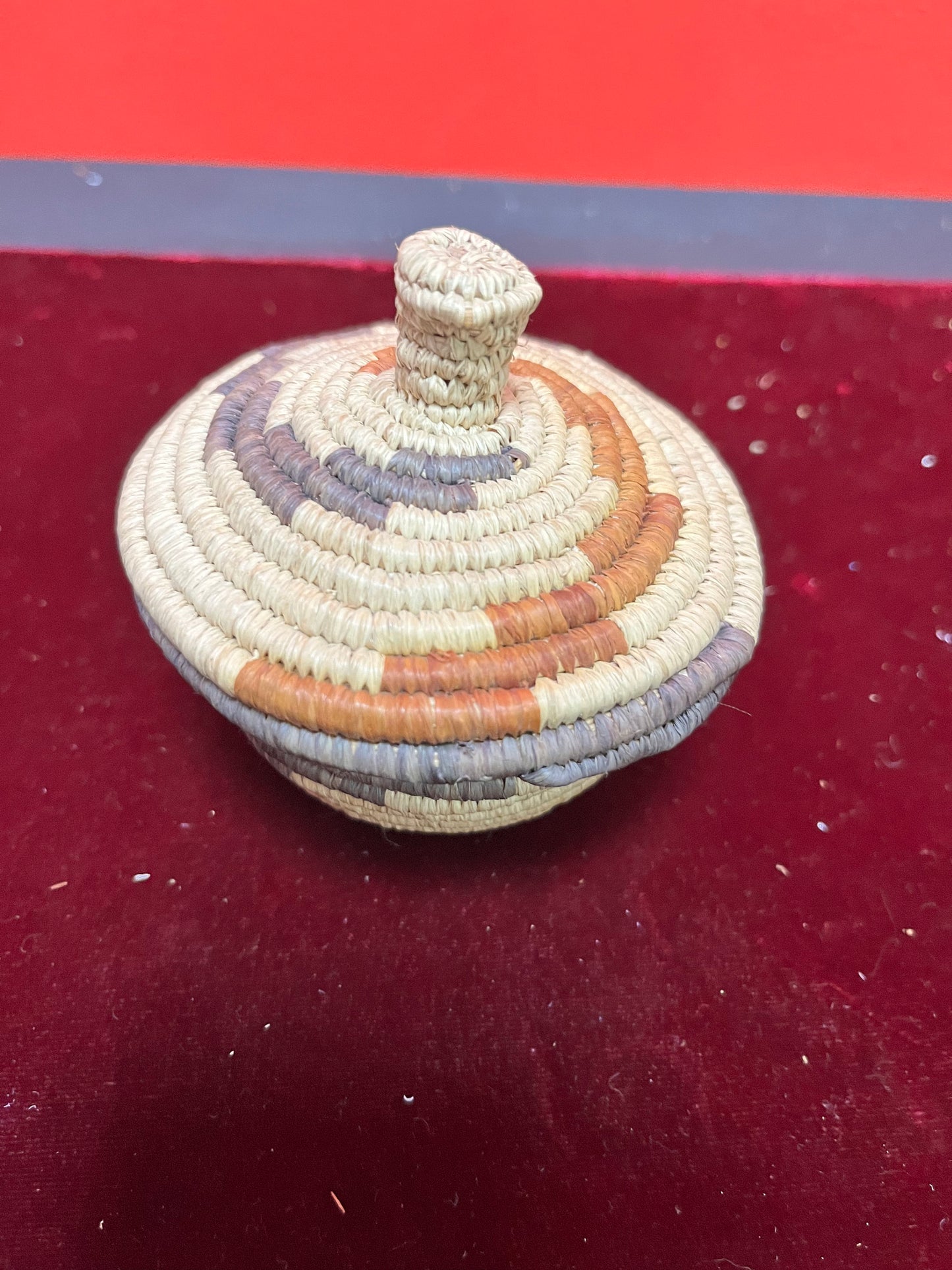A  4 inch high Navajo southwestern woven lidded basket fabulous condition