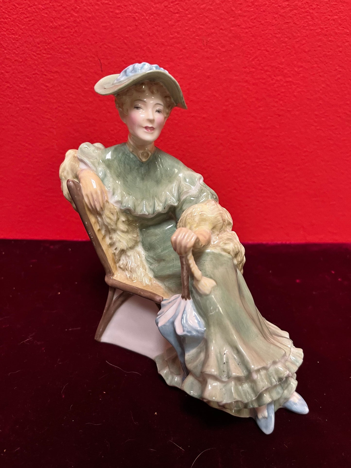 Royal doulton ascot figure  mint