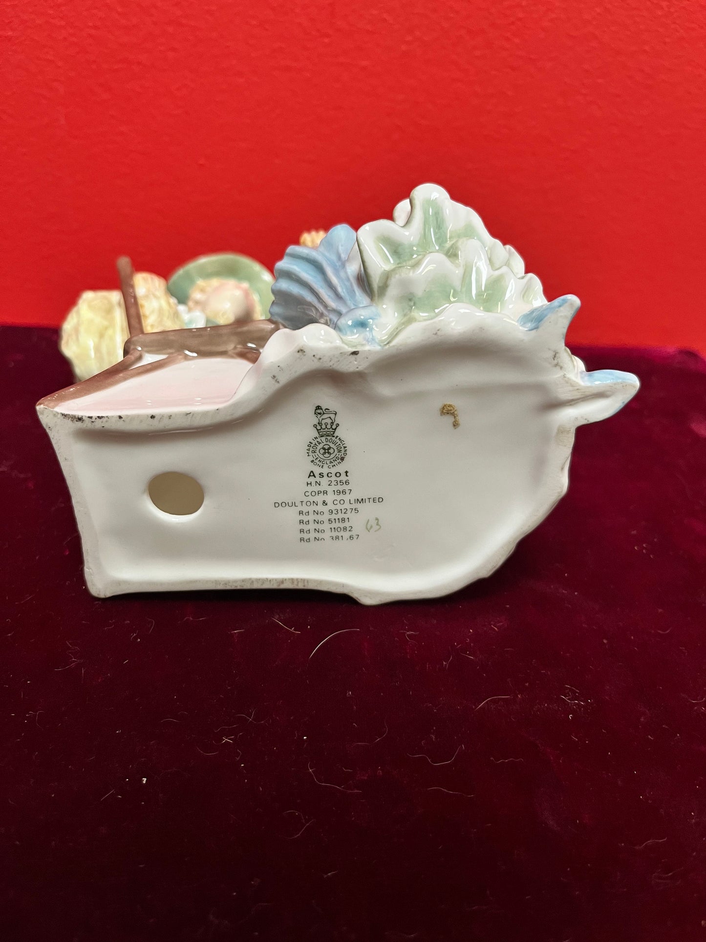 Royal doulton ascot figure  mint