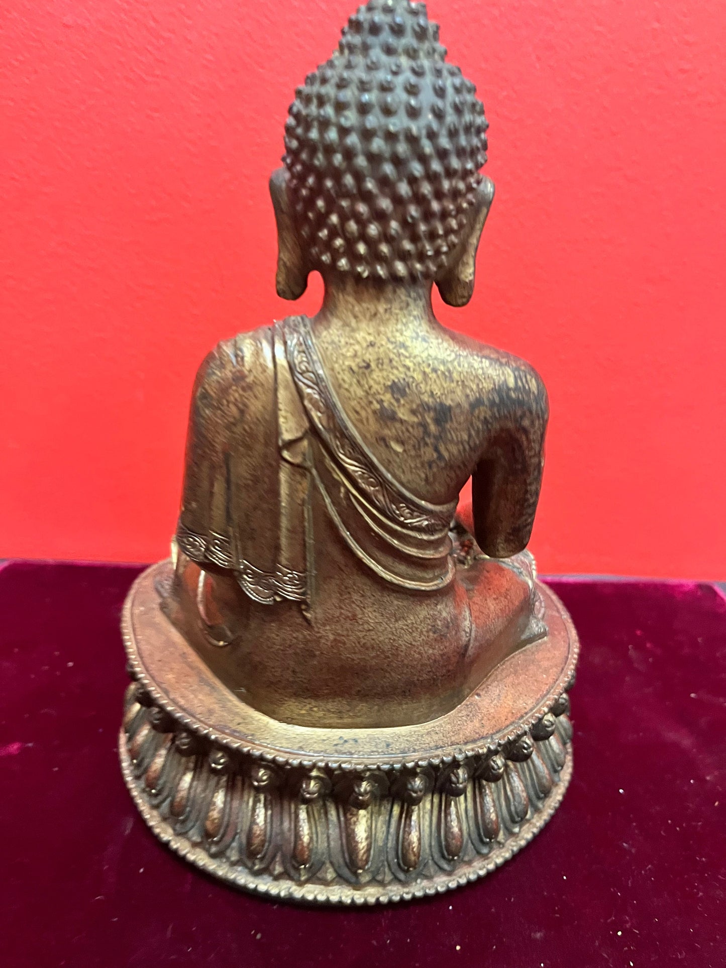 Fabulous antique Chinese 10 inch bronze Buddha  great patina and condition  wonderful detail and good value
