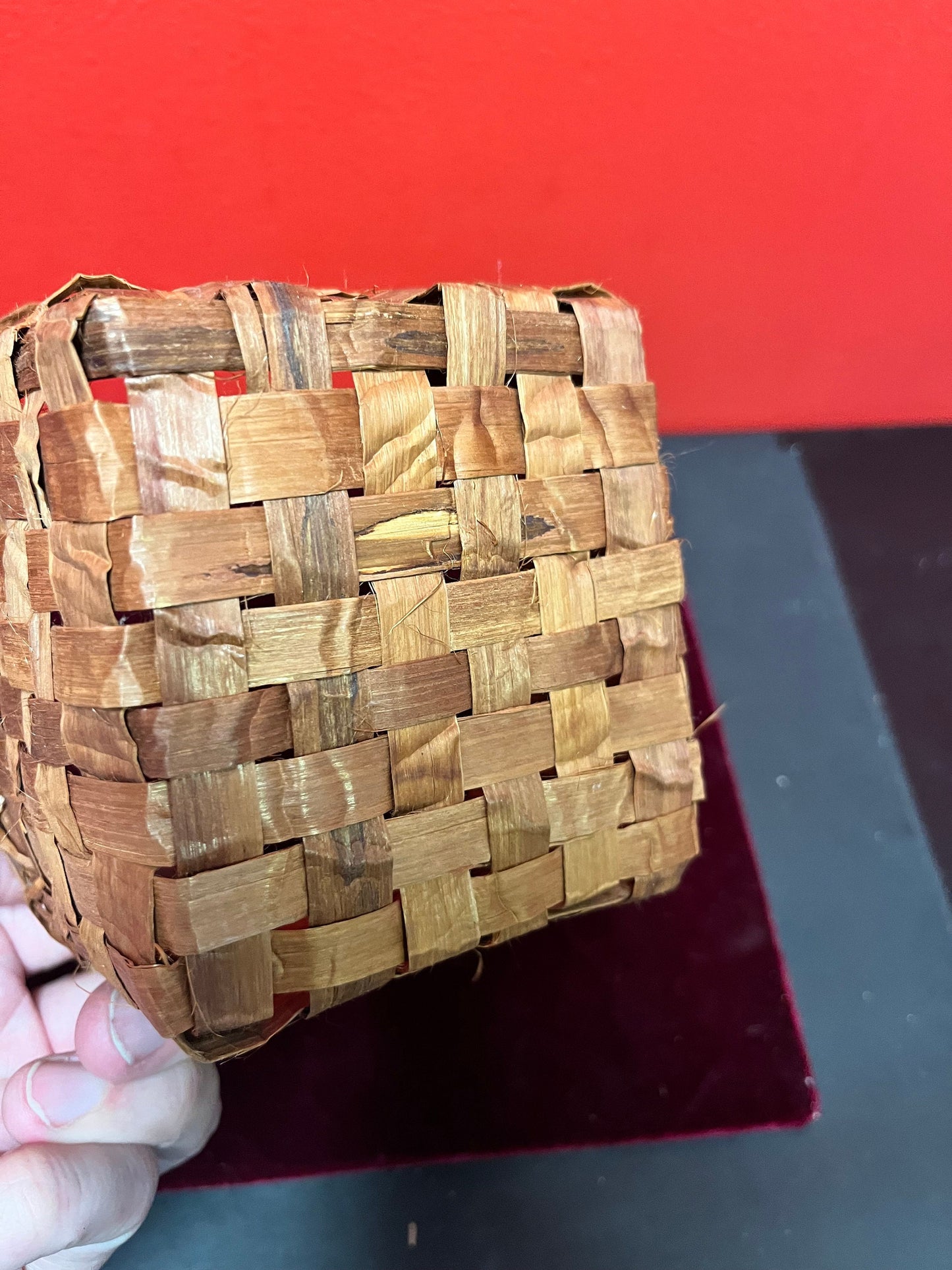 5 x 3“ high Eastern Canadian cedar bark basket with rose