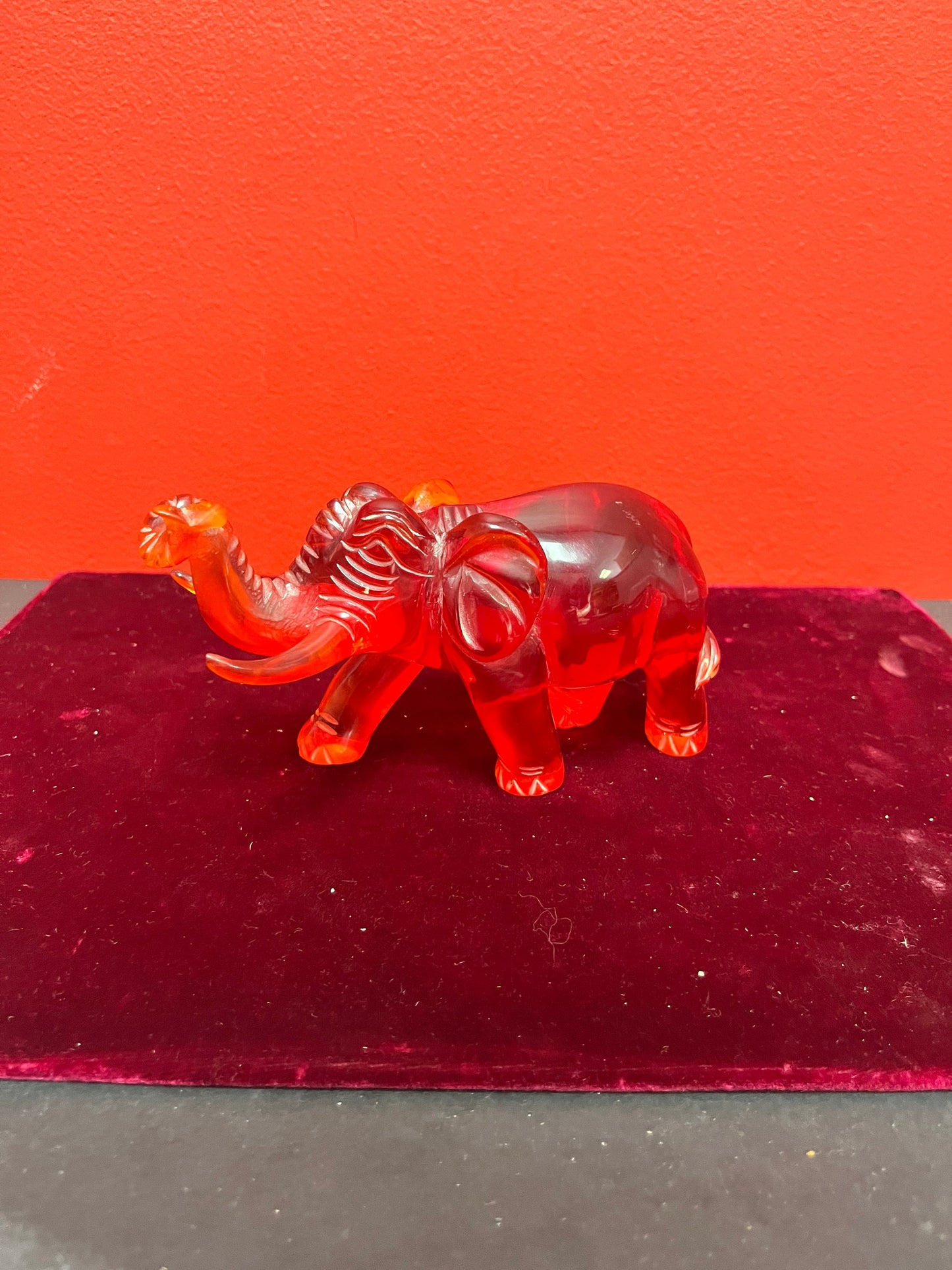 Lovely 6 inch long cherry amber elephant  good condition