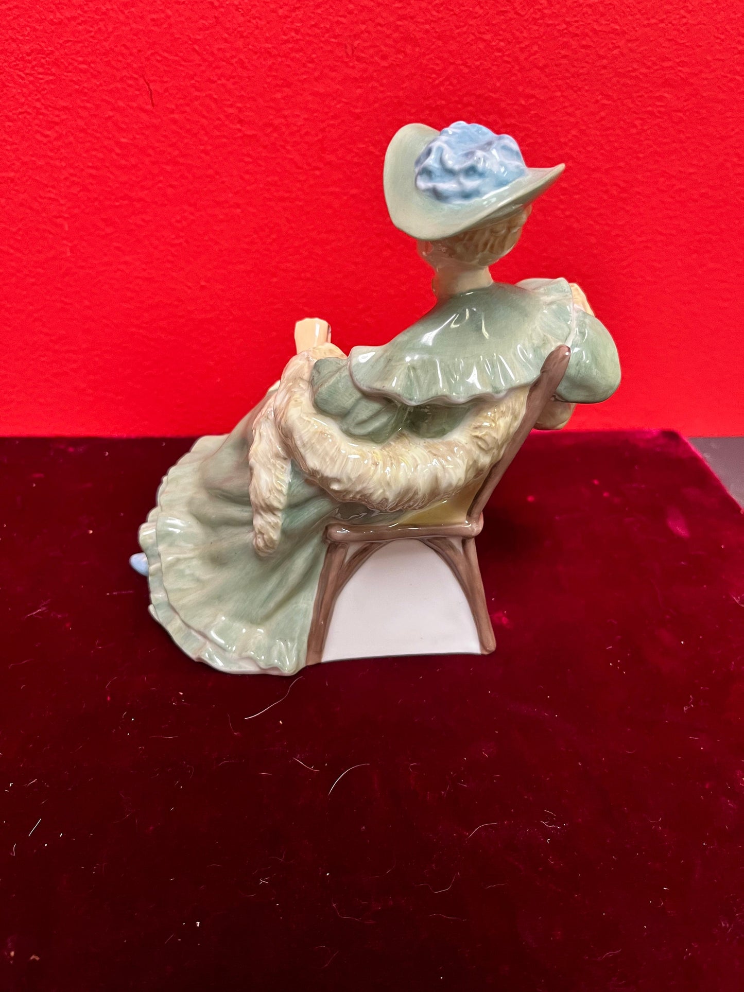 Royal doulton ascot figure  mint