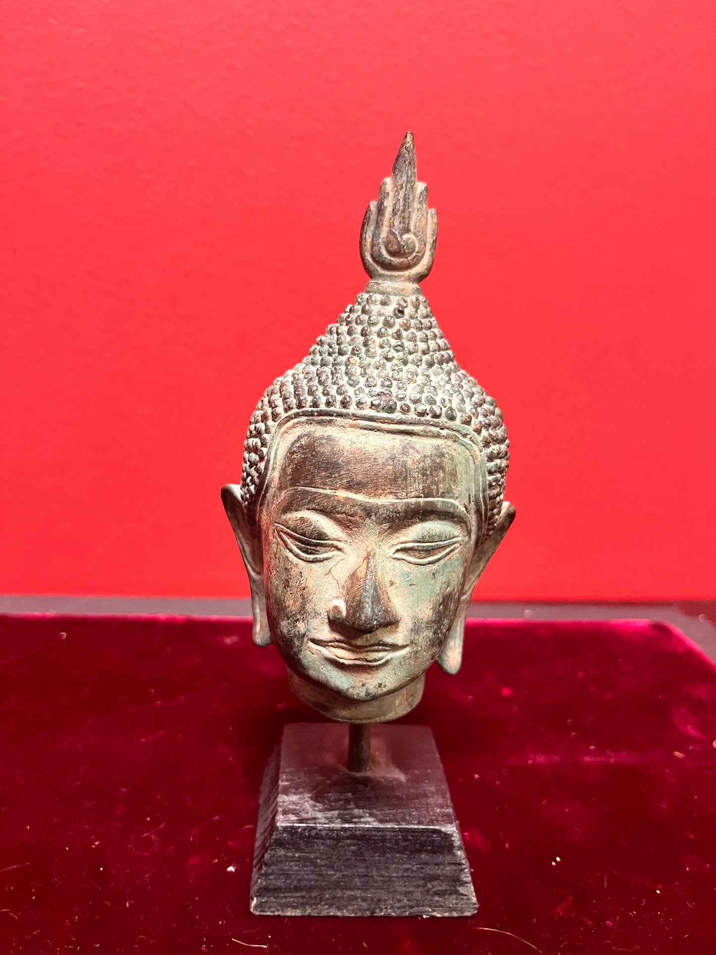 Lovely 7 inch old Thai bronze serene Buddha head on base  Fabulous Patina and quality