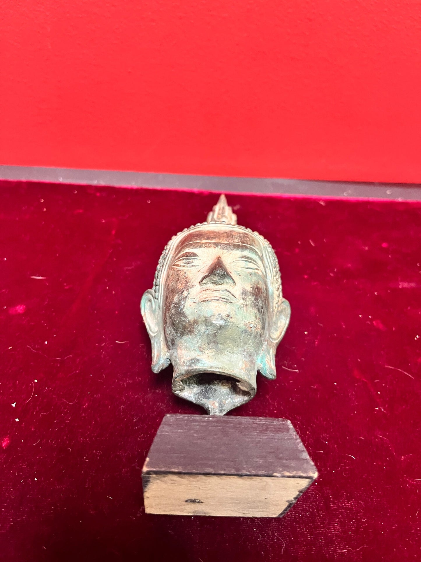 Lovely 7 inch old Thai bronze serene Buddha head on base  Fabulous Patina and quality