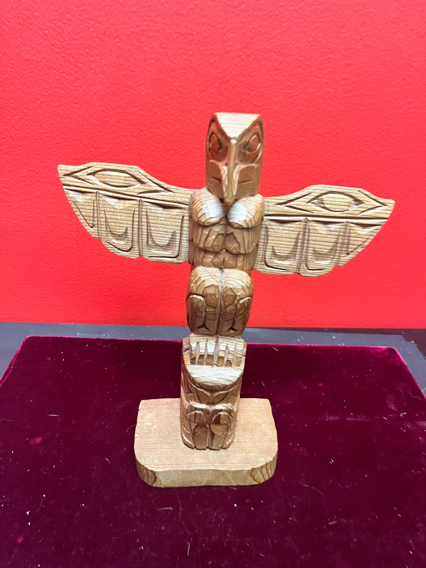 8 x 9 high lovely, unsigned cedar totem pole  I Indigenous, First Nations pacific northwest coast  beauty