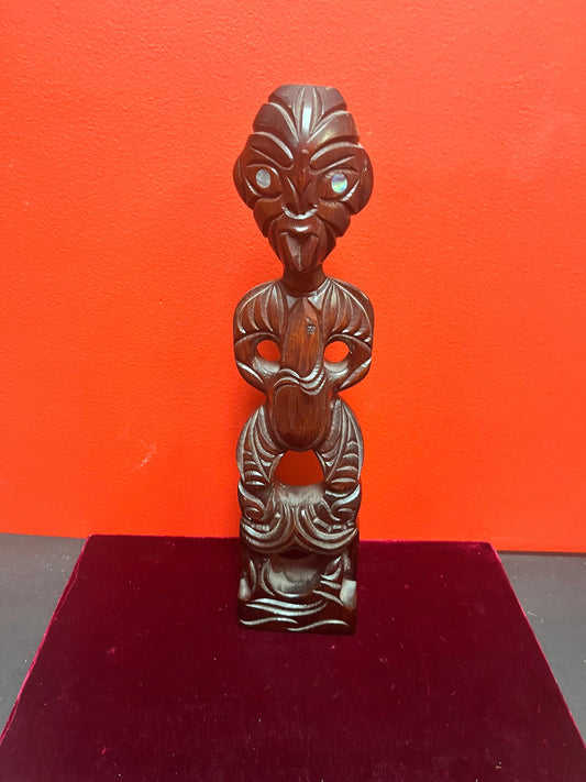 Vintage 14 inch high  Māori statue with abalone eyes  great condition and amazing look