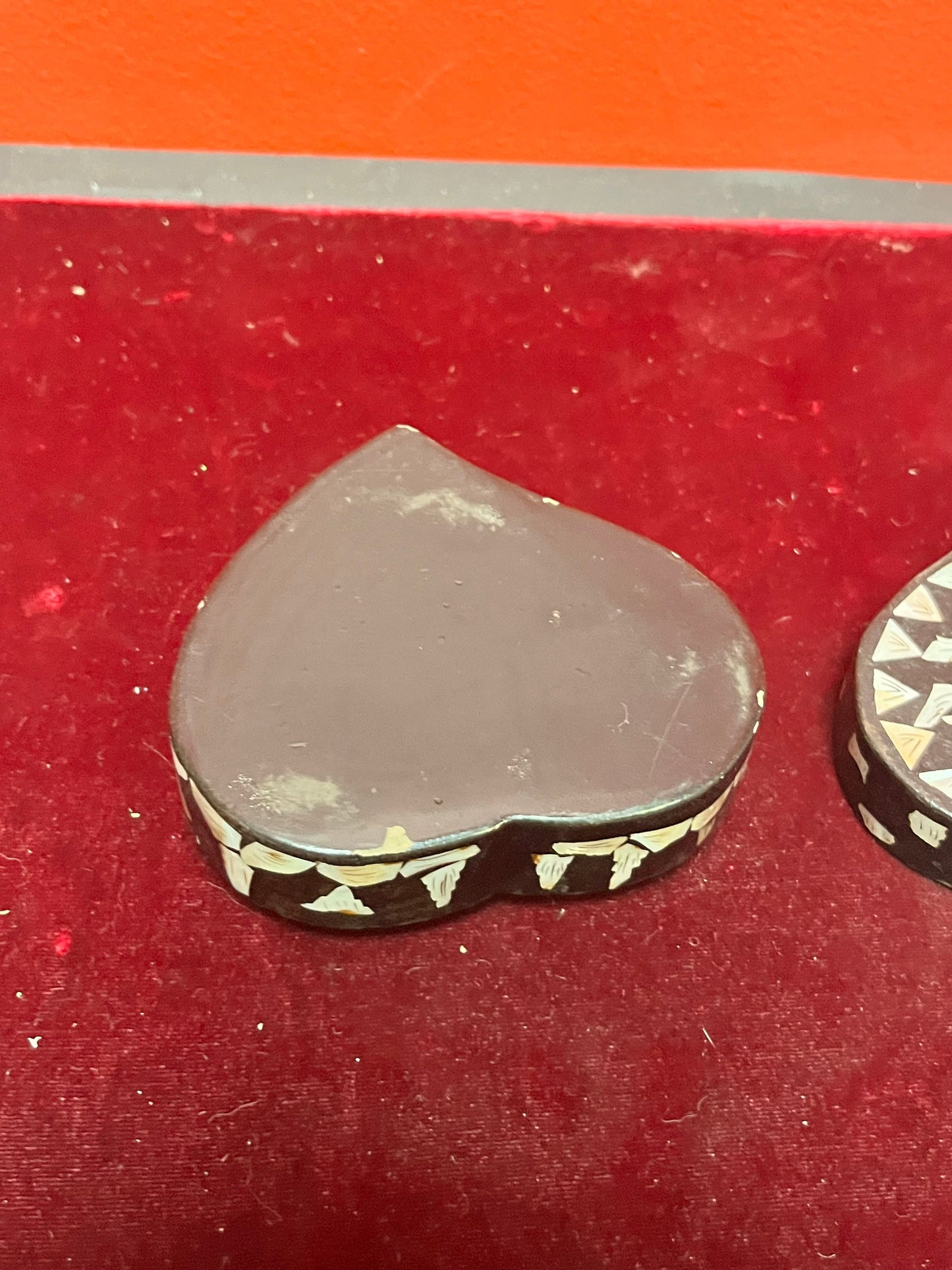 Lovely 4 x 2 high Japanese mother of pearl and lacquer box  great gift