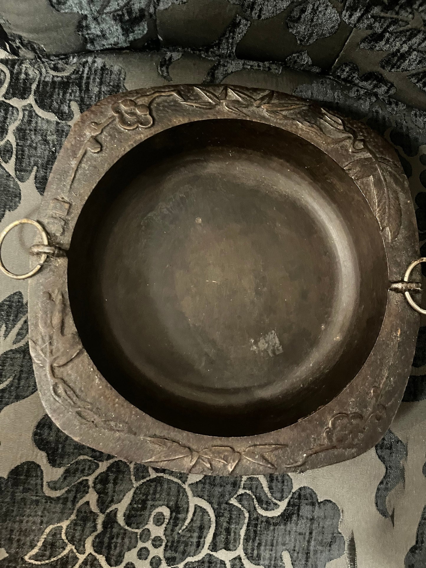 Stunning 11 inch across Japanese Bronze Antique ceremonial dish with handles signed  amazing patina  wow