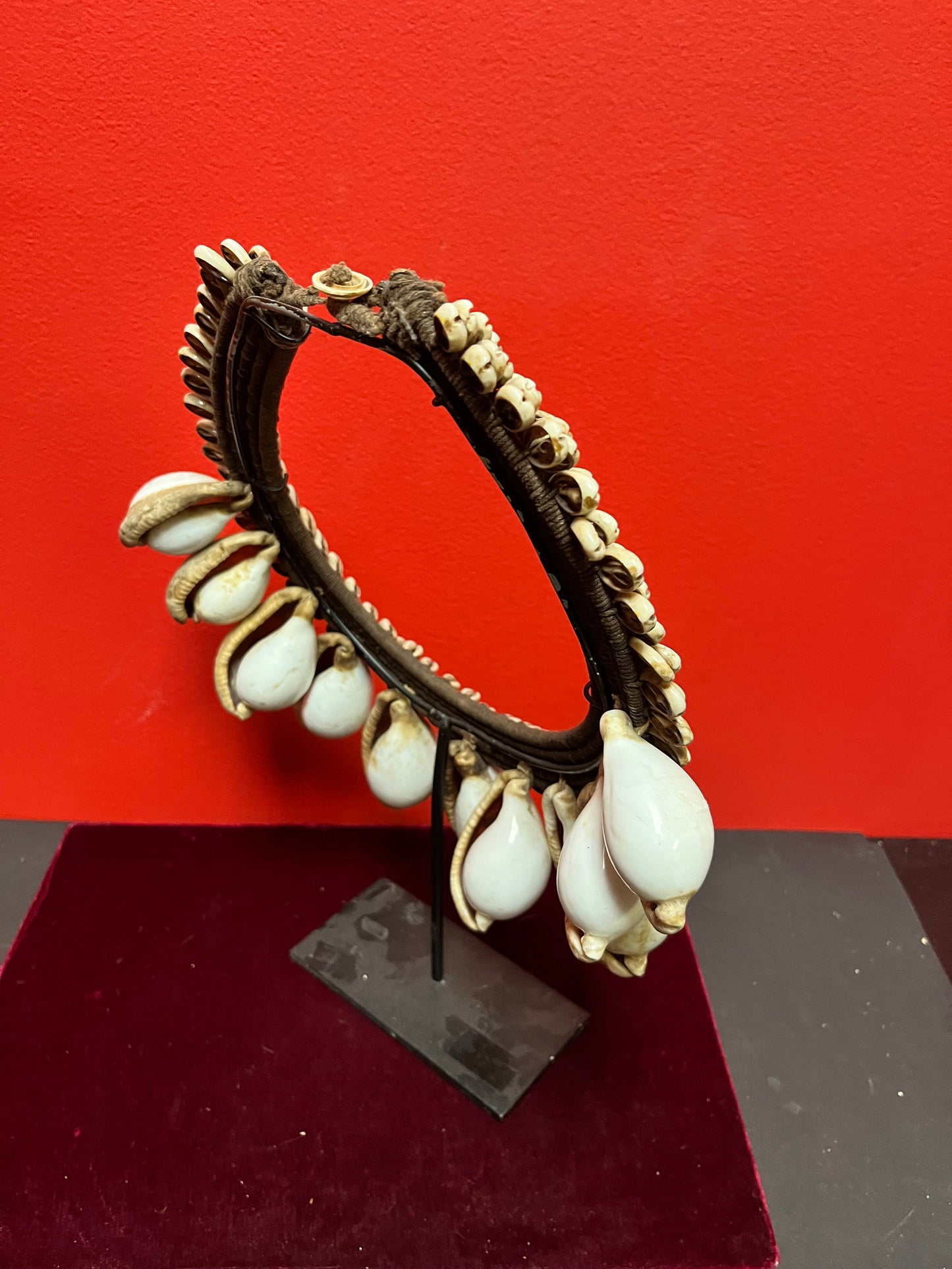 Stunning museum quality 19th century oceanic shell necklace on stand  necklaces, 12 inches tall and 11 inches wide approx - wow