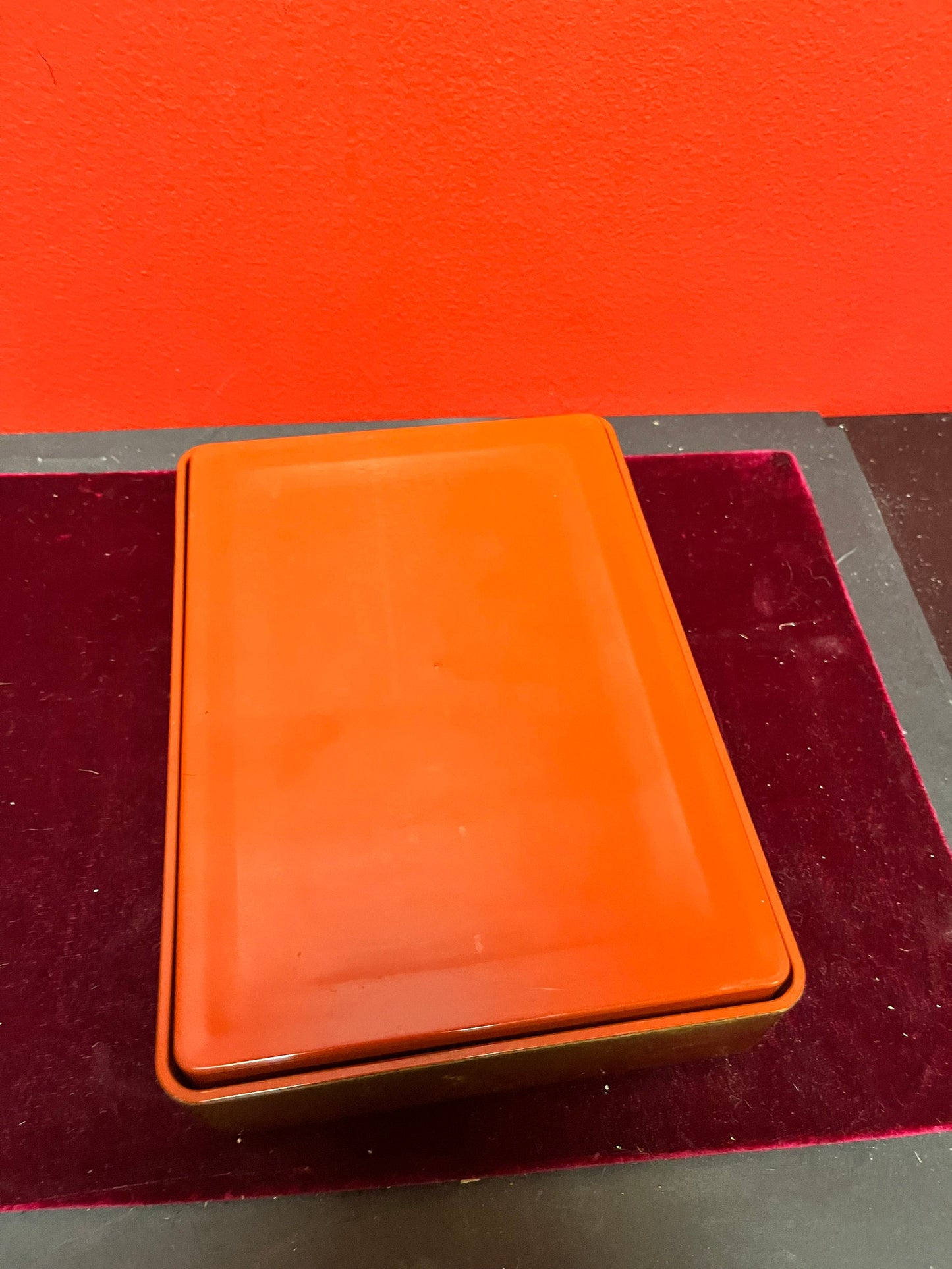 Lovely 8 x 6 x 2 high Japanese lacquer and painted box  exceptional quality in good condition