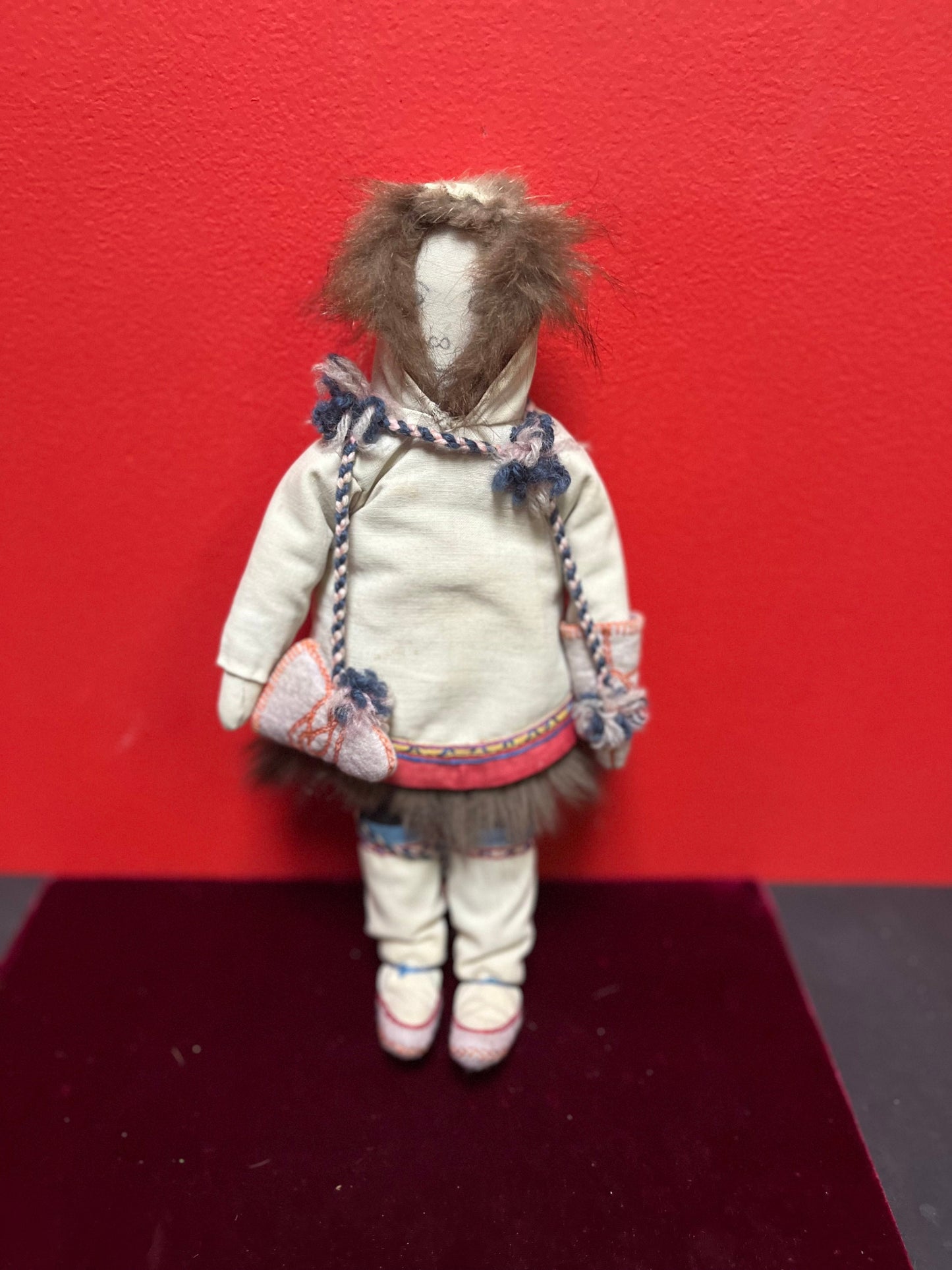 12 inch tall cloth and fur Canadian inuit Eskimo doll  antique in very good condition  beautiful piece