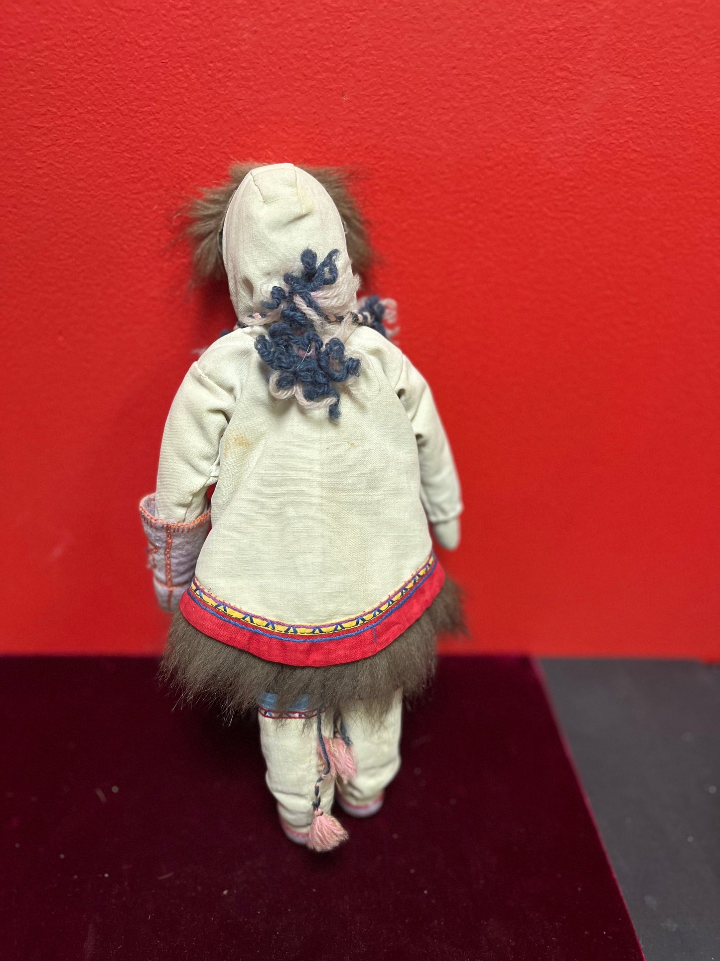 12 inch tall cloth and fur Canadian inuit Eskimo doll  antique in very good condition  beautiful piece