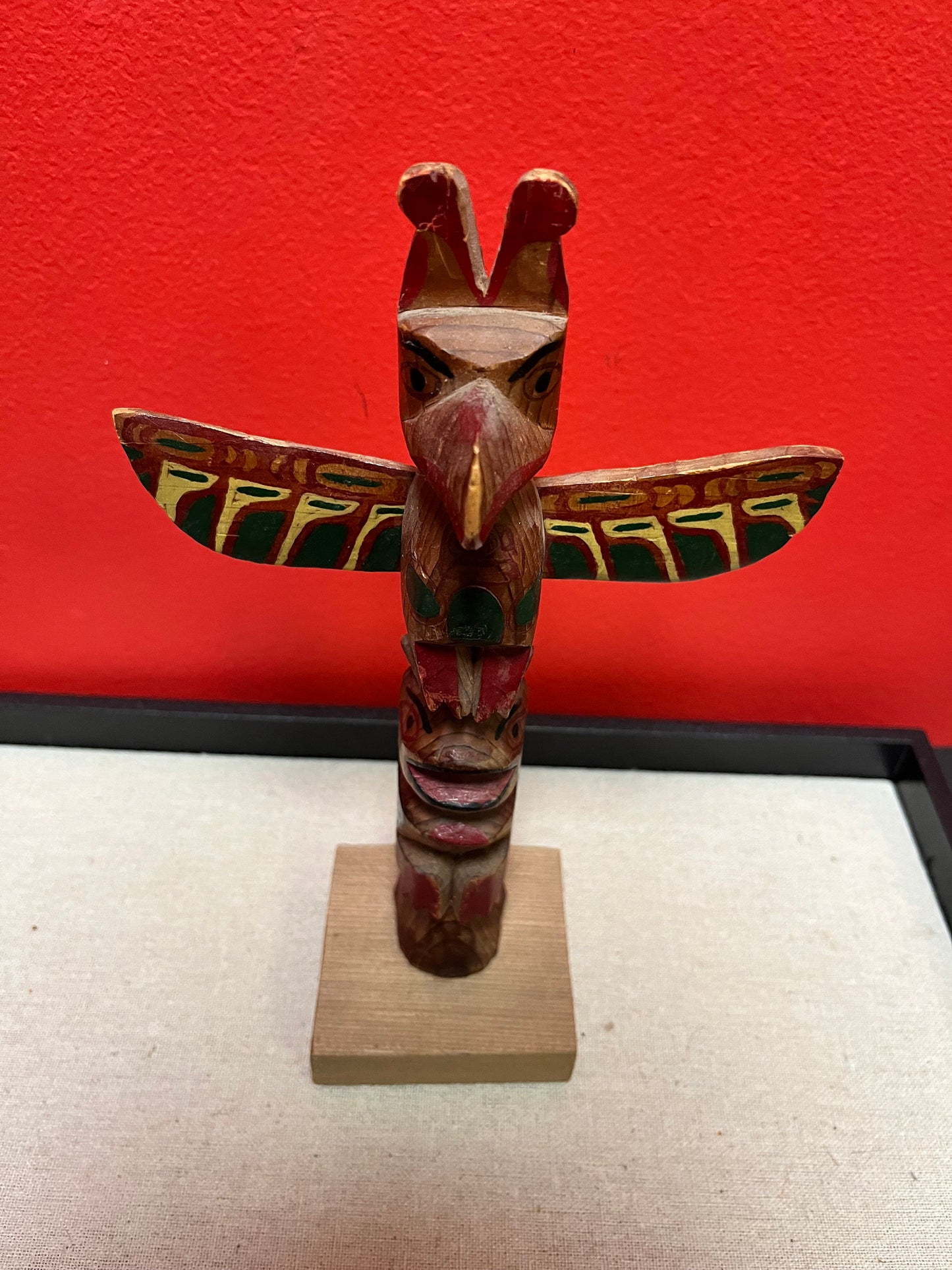 6 x 9 high 1960s primitive totem pole  Indigenous First Nations Pacific North West Coast