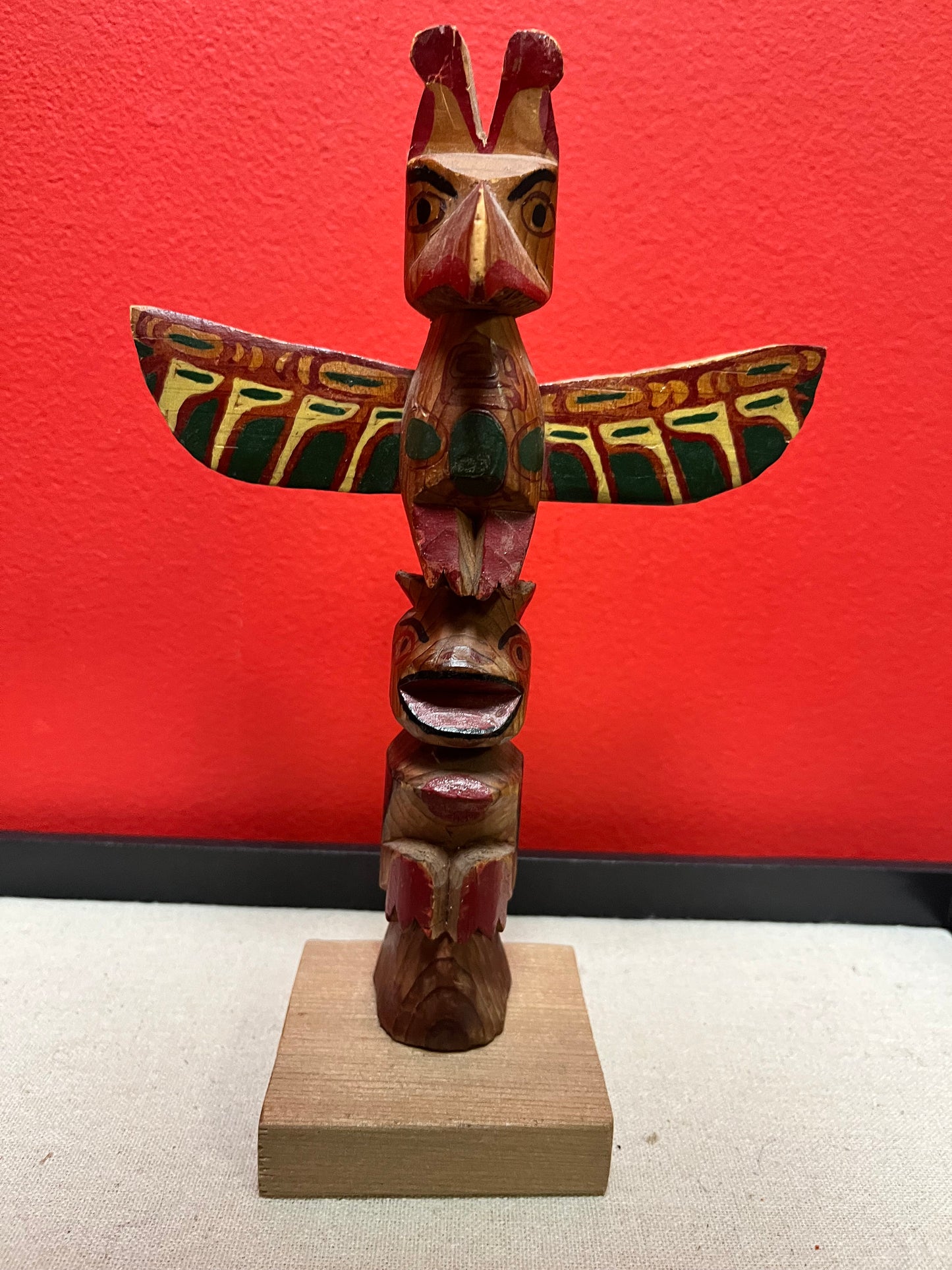 6 x 9 high 1960s primitive totem pole  Indigenous First Nations Pacific North West Coast