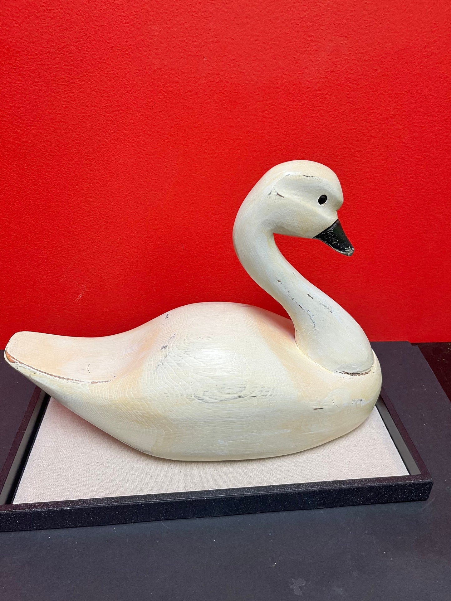12 x 10 high wooden folk art swan  great decor