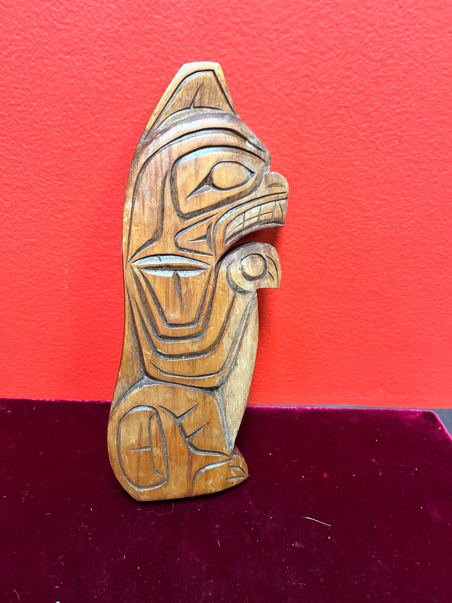 9 inch beaver  Indigenous First Nations pacific northwest coast  nice detail  kind of signed on back  value priced