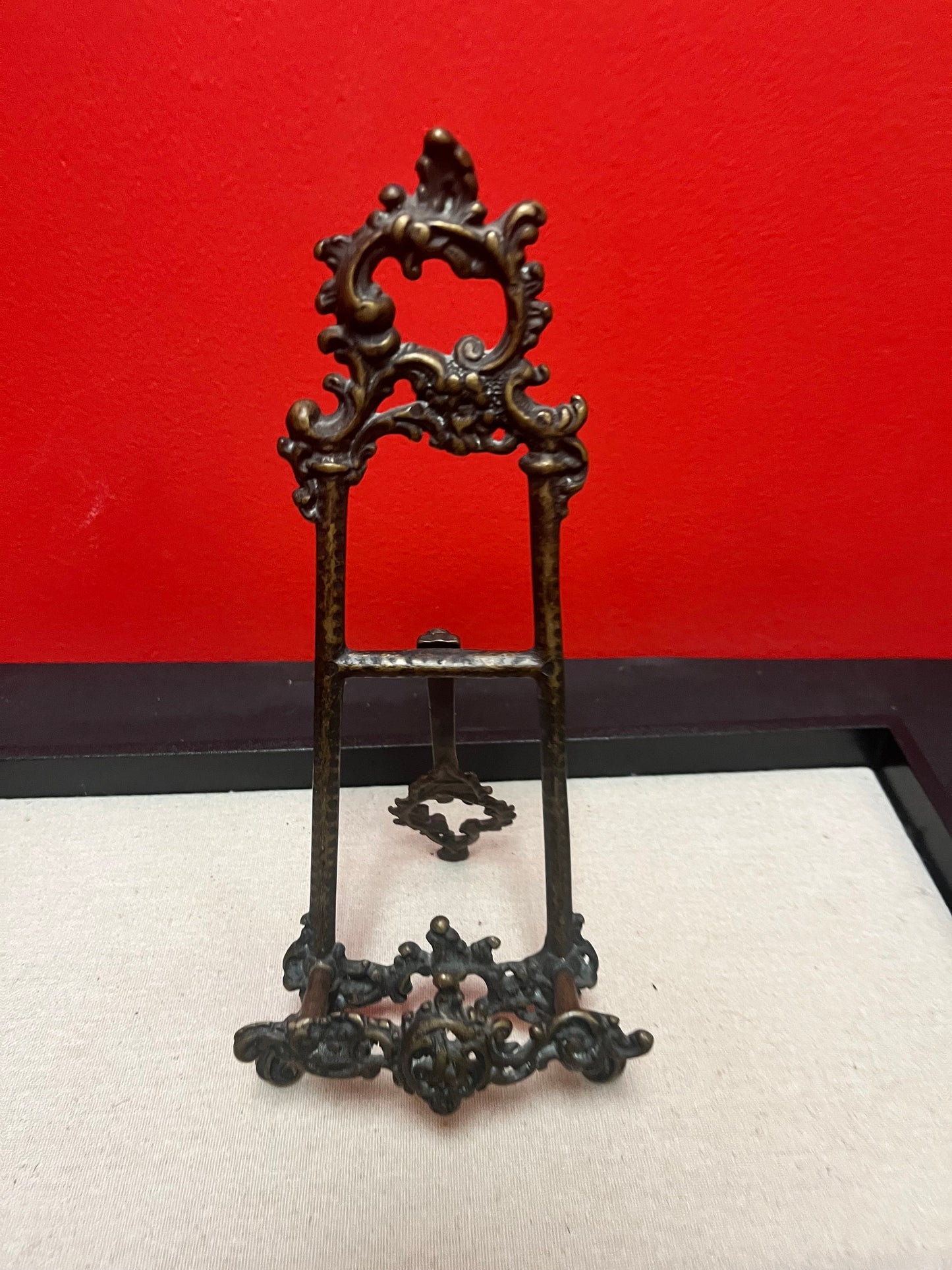 Stunning 10 by 4 inch wide bronze antique easel