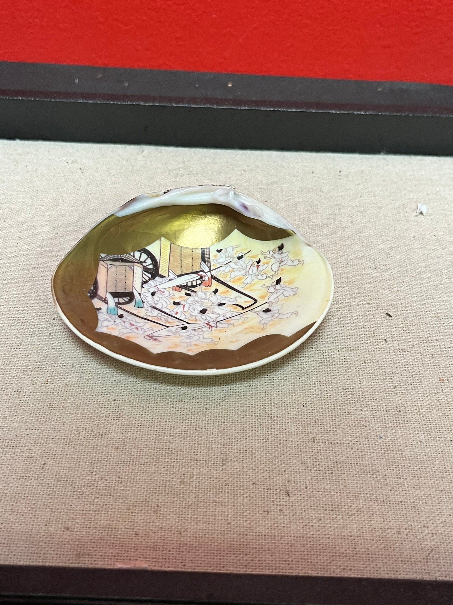 3.5 inch lovely Japanese hand painted oyster shell.