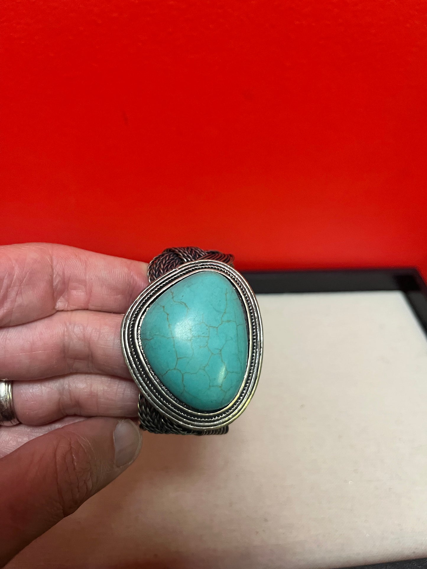Stunning 2 1/2 inch wide unmarked Navajo silver and giant turquoise bracelet  beautiful gift  wow  28 grams