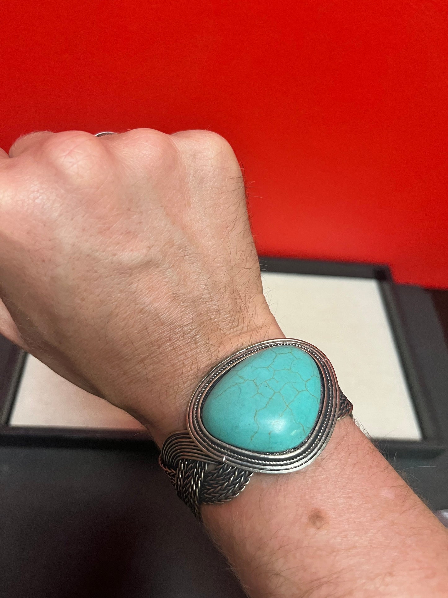 Stunning 2 1/2 inch wide unmarked Navajo silver and giant turquoise bracelet  beautiful gift  wow  28 grams