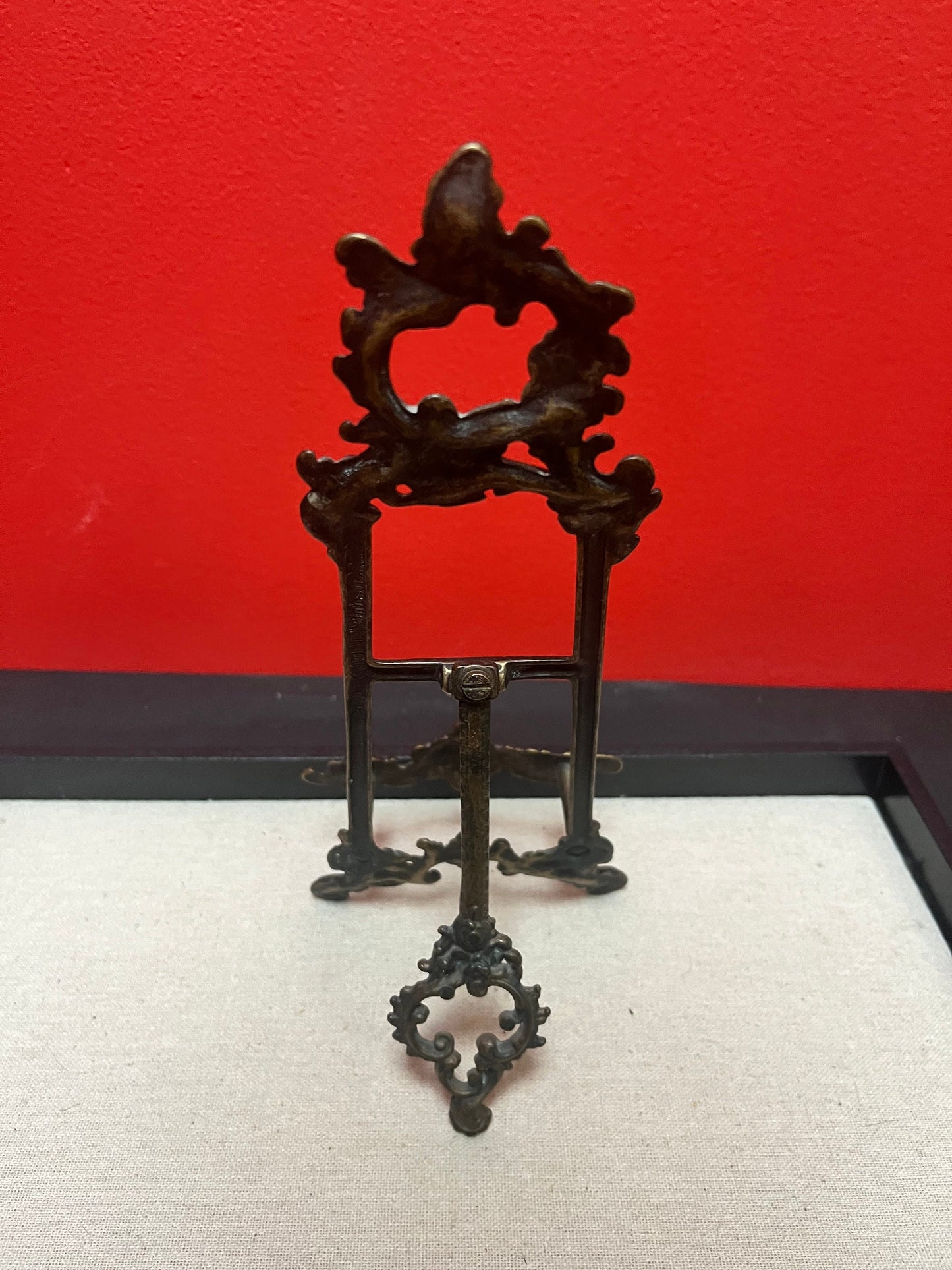 Stunning 10 by 4 inch wide bronze antique easel